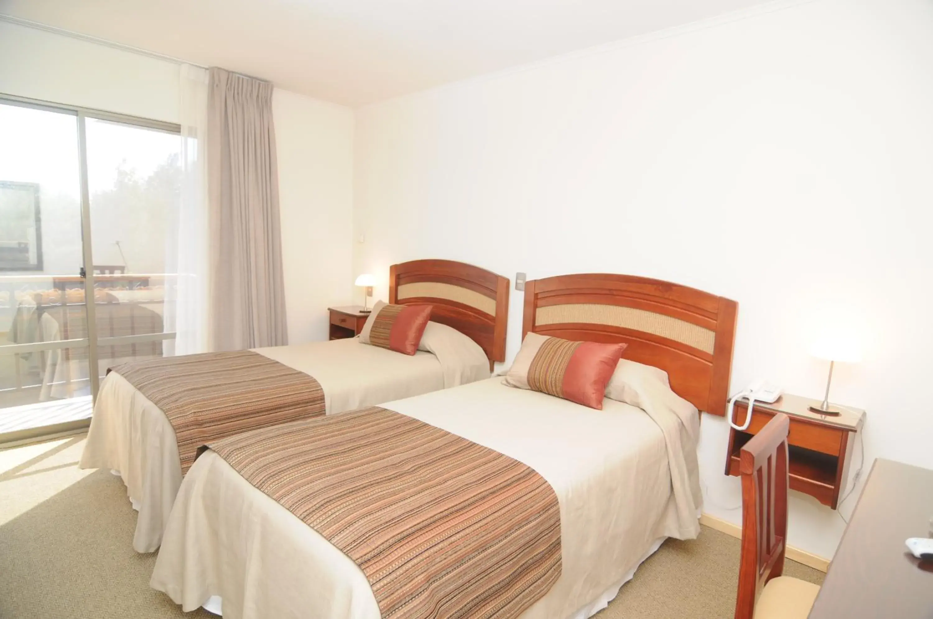 Twin Room - single occupancy in Hotel Ontiveros Twin Room - single occupancy in Hotel Ontiveros