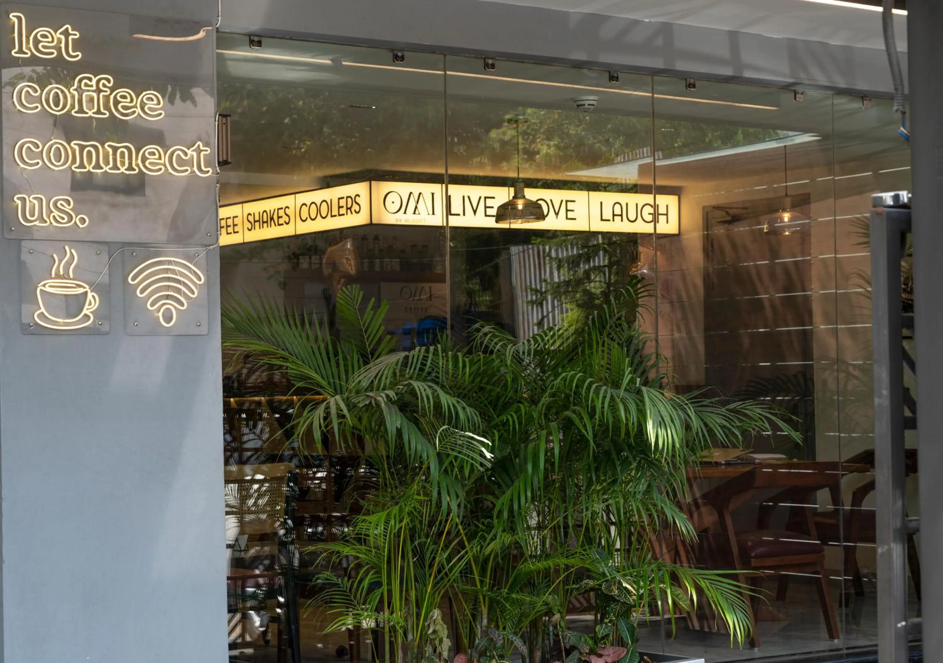 Restaurant/places to eat in The Aldott Cyber City