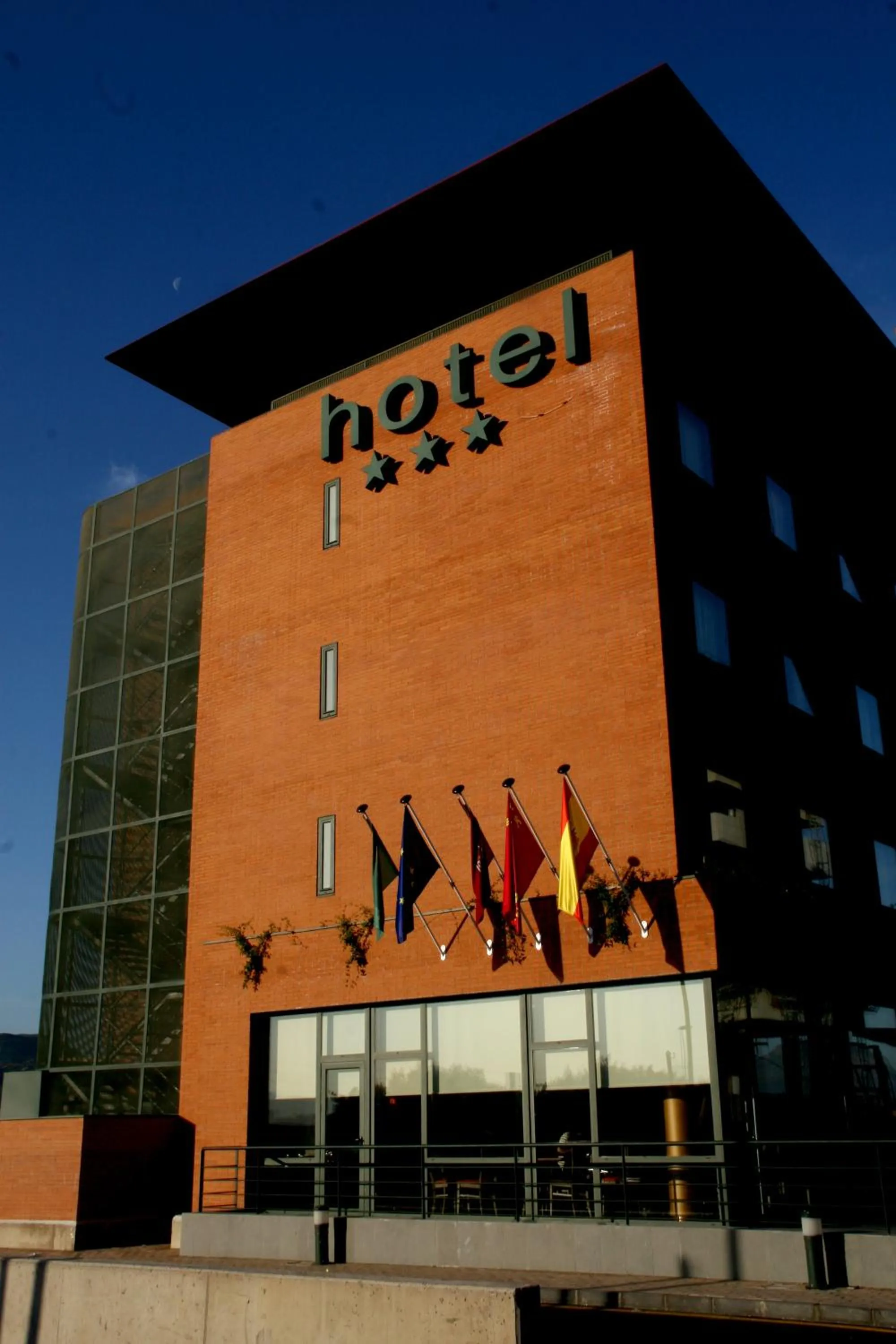 Property building in Posadas de España Malaga