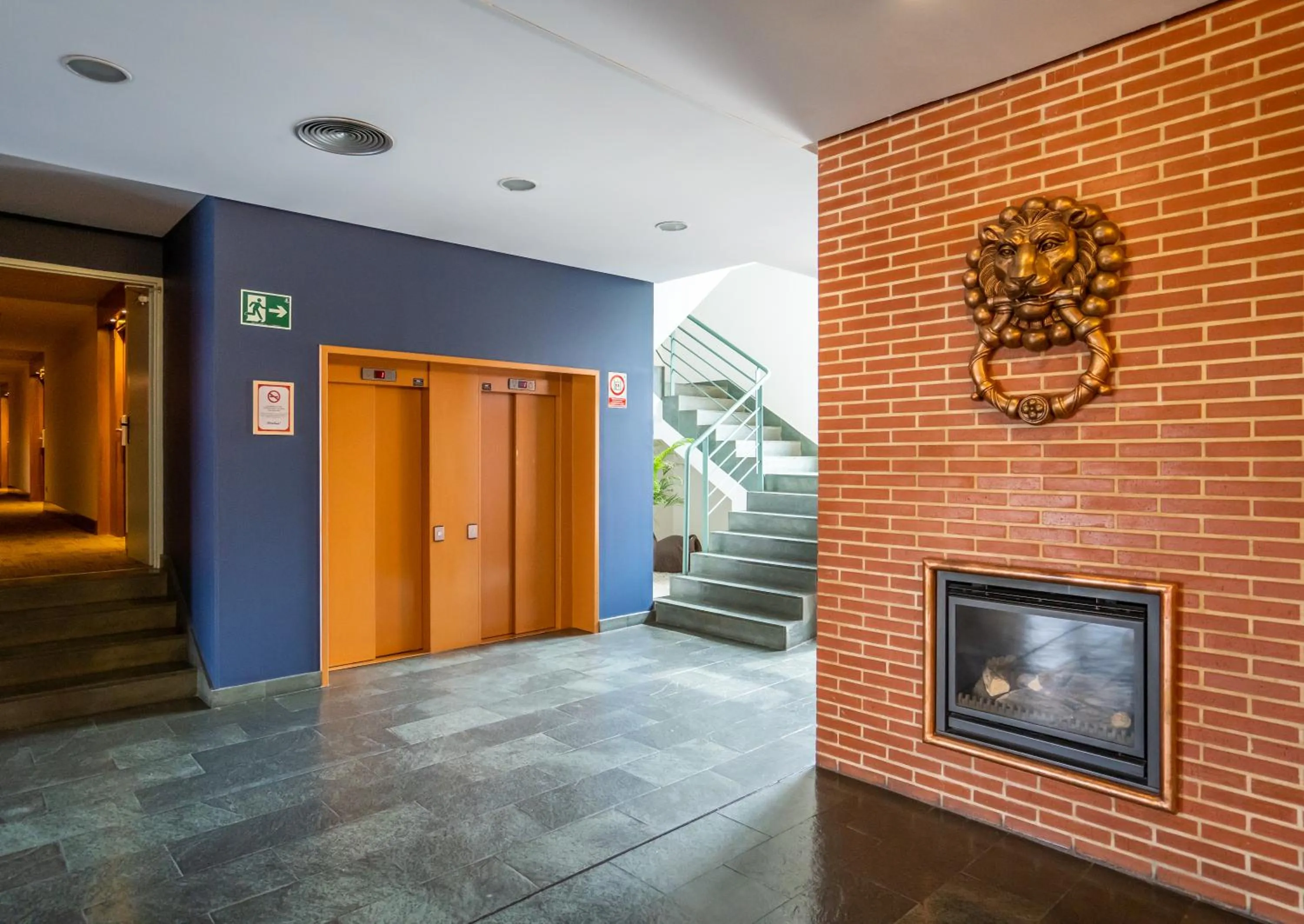 Lobby or reception in Posadas de España Pinto