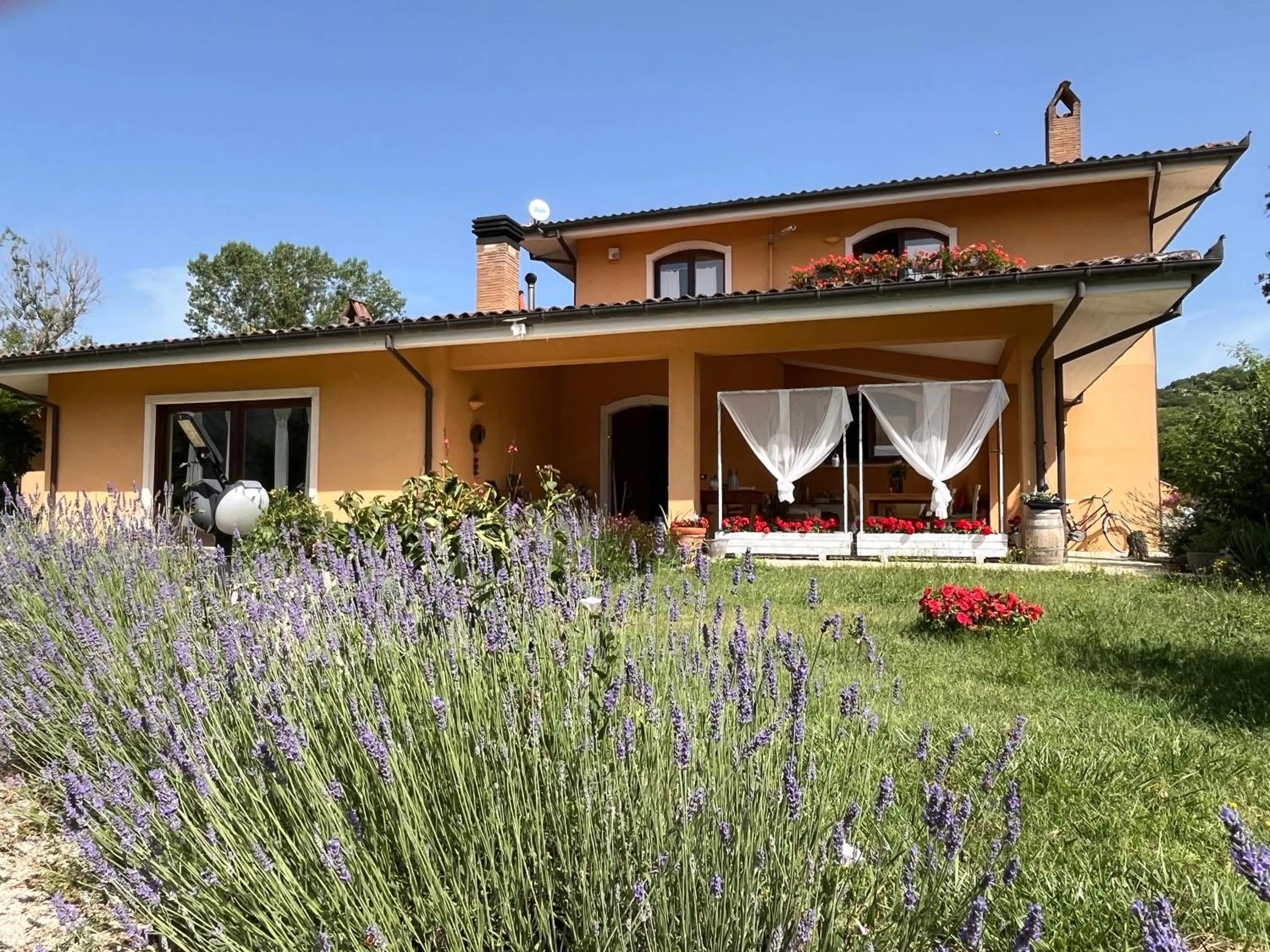 Property building in Bed & Breakfast Le Piagge