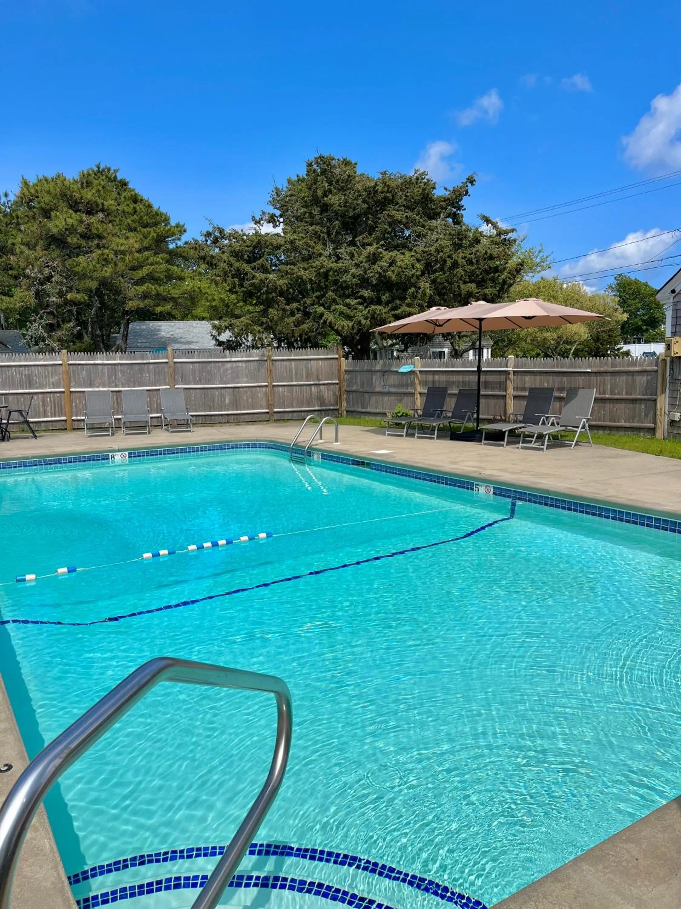 Swimming pool in Kingfisher Oceanside