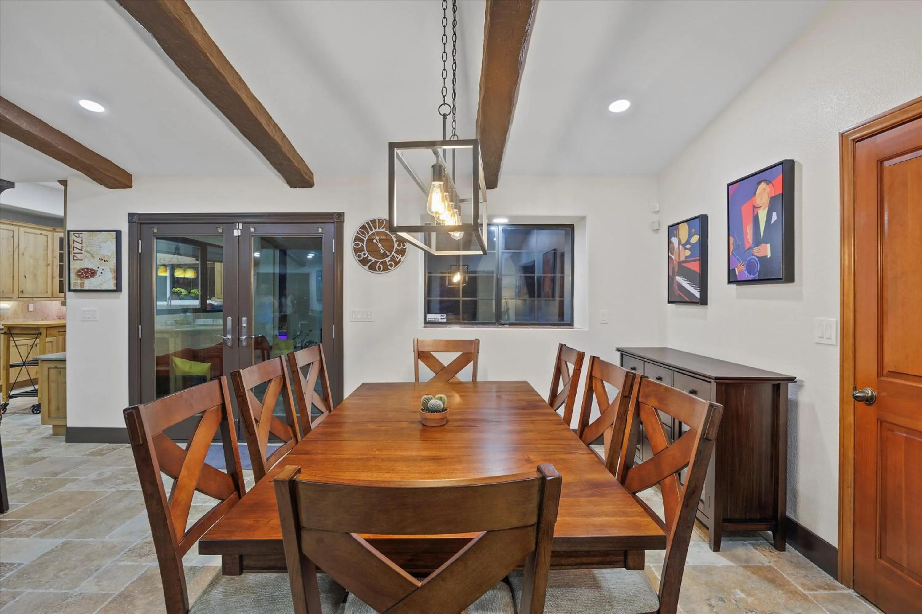 Dining area in Luxury villa with pool and spa