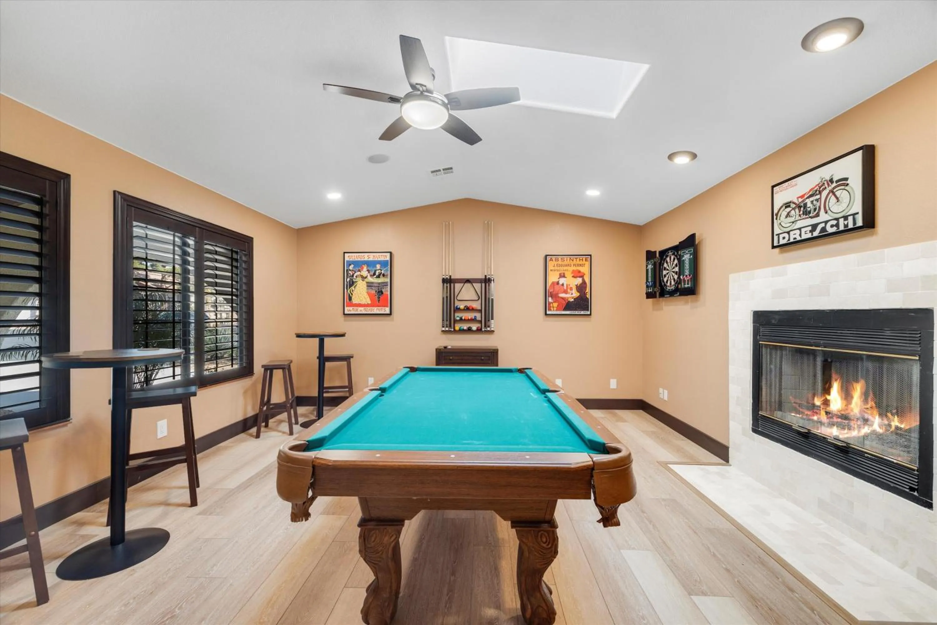 Billiard in Luxury villa with pool and spa