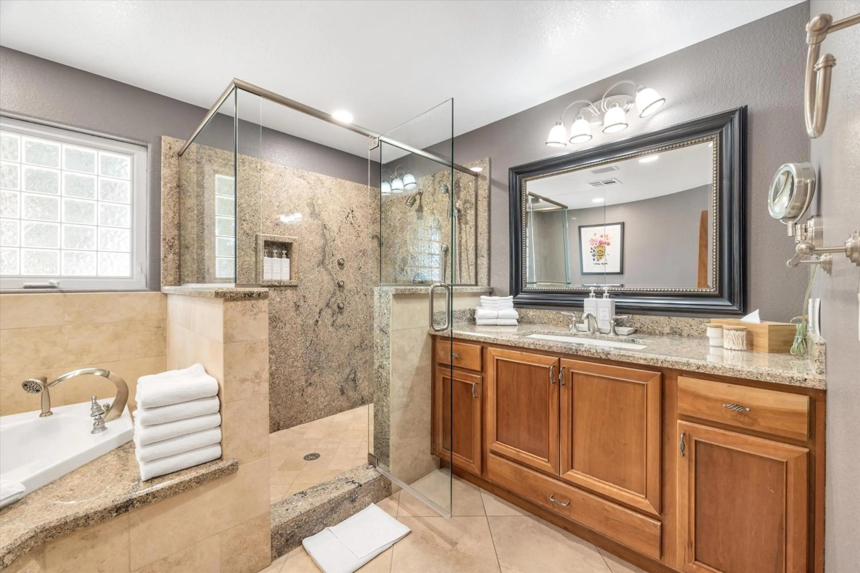 Shower in Luxury villa with pool and spa