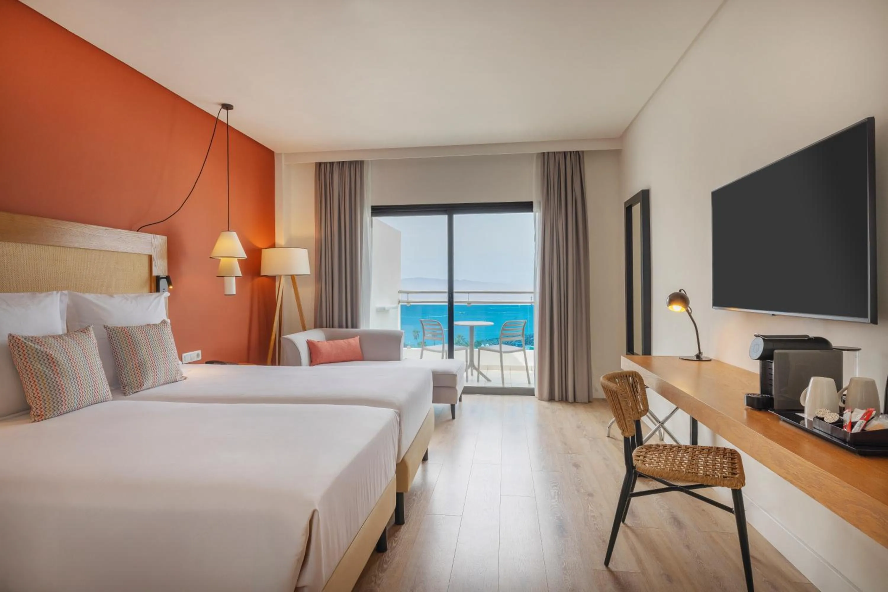 Photo of the whole room, Bed in AluaSoul Costa Adeje - Adults Only