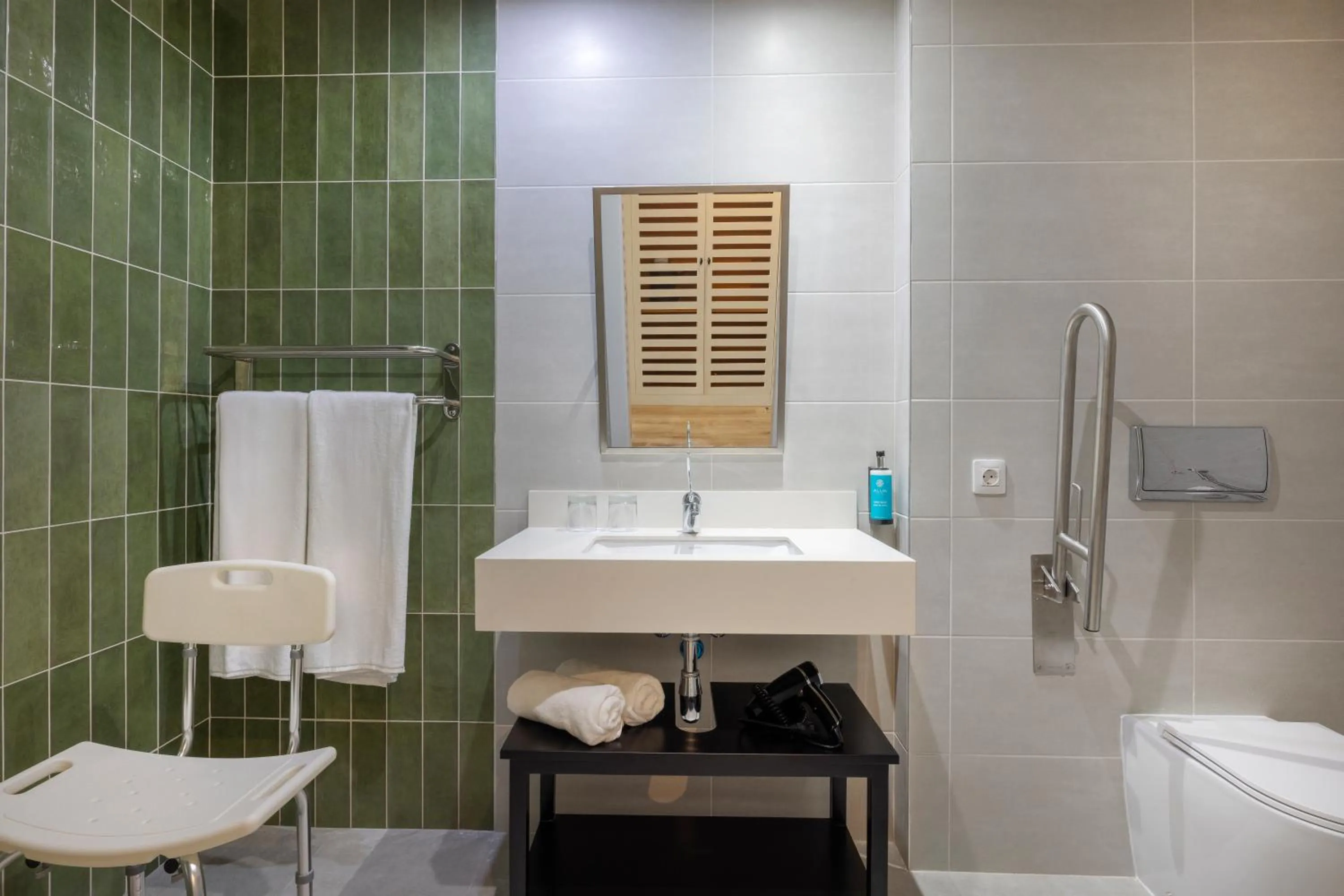 Toilet in AluaSoul Costa Adeje - Adults Only