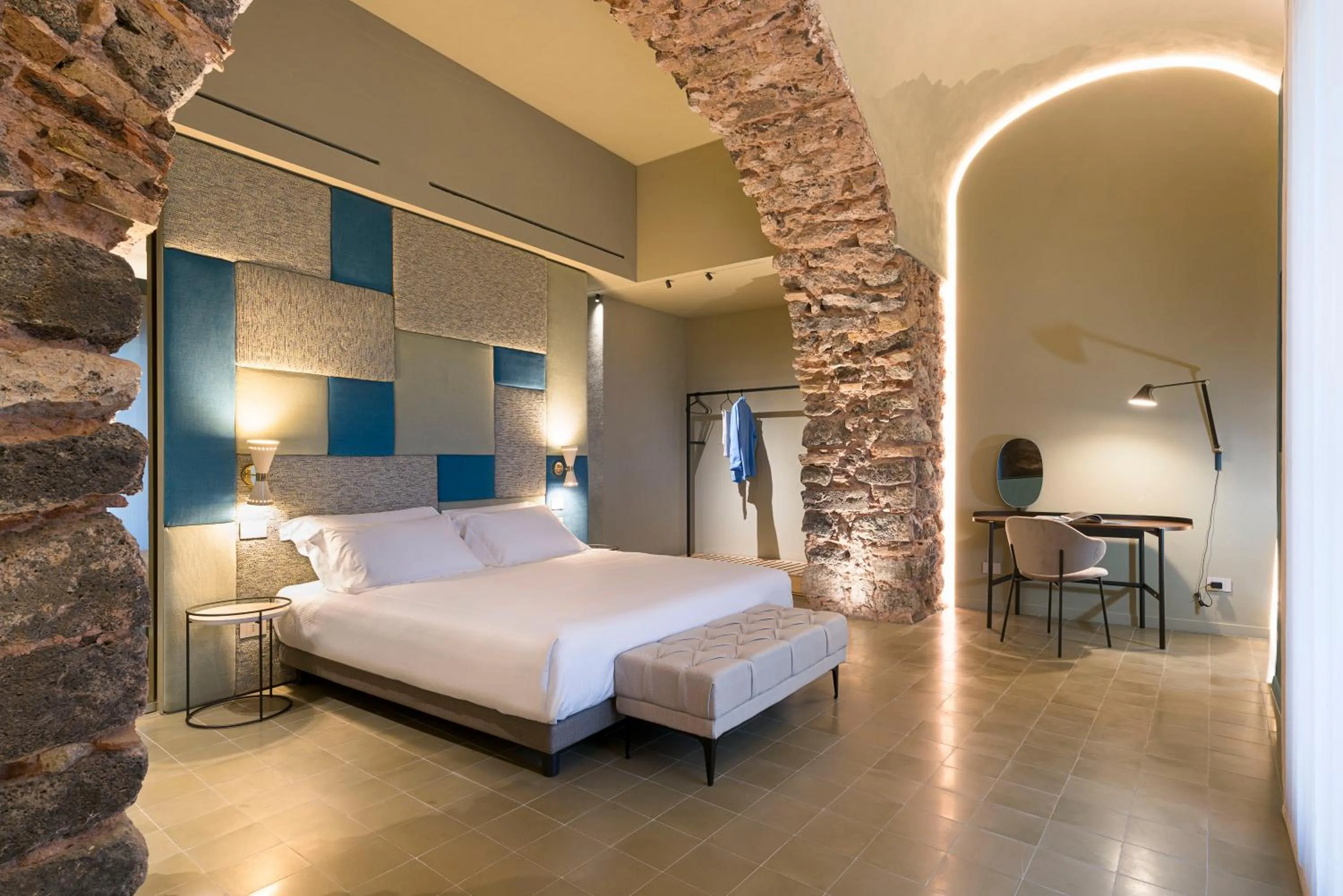 Photo of the whole room, Bed in BASTIÒ PRIVATE SUITES