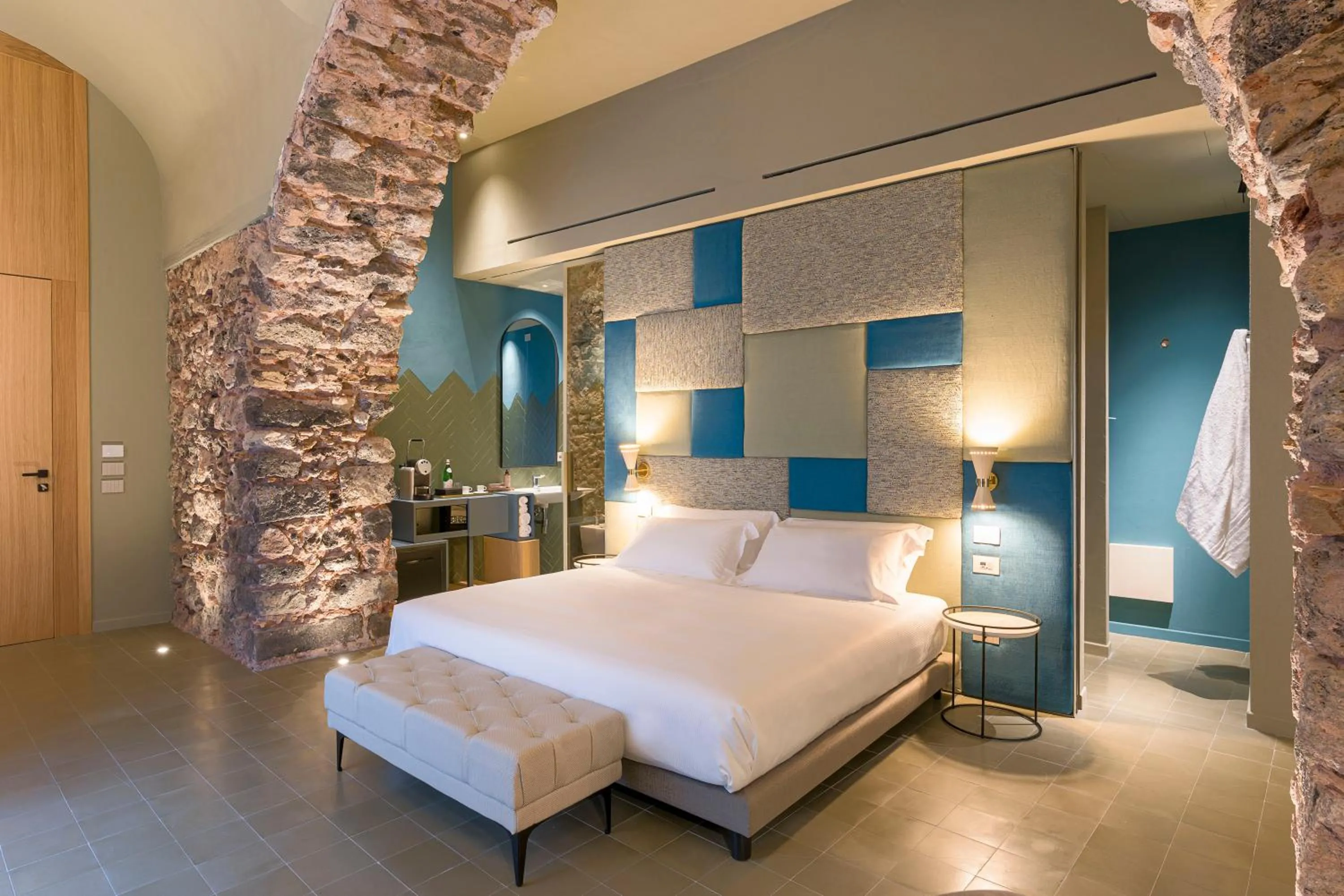 Bed in BASTIÒ PRIVATE SUITES