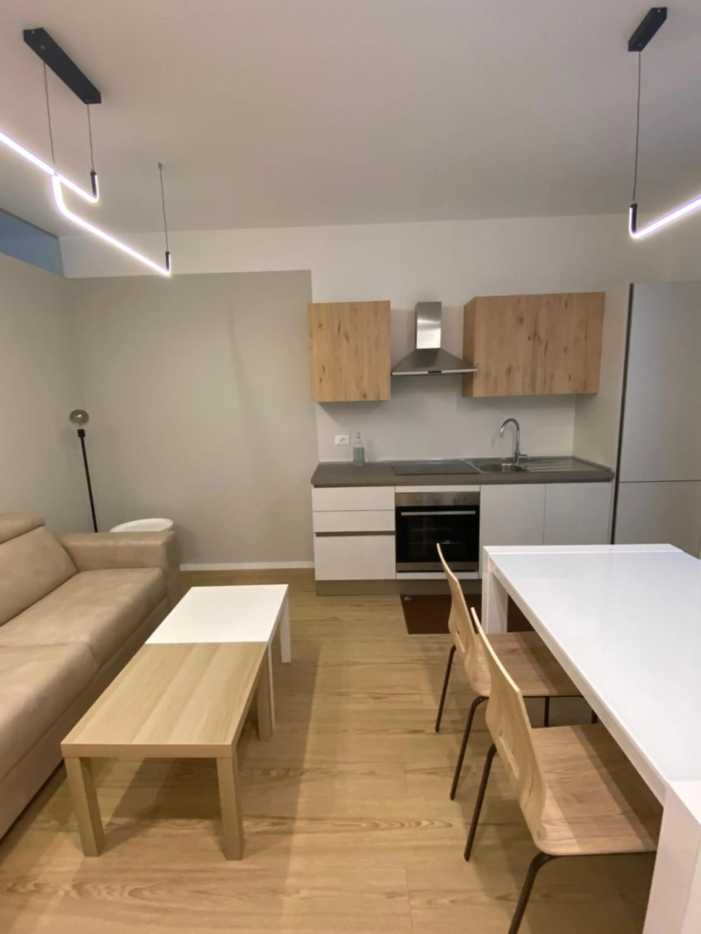 HABITAT- Apartments&Rooms