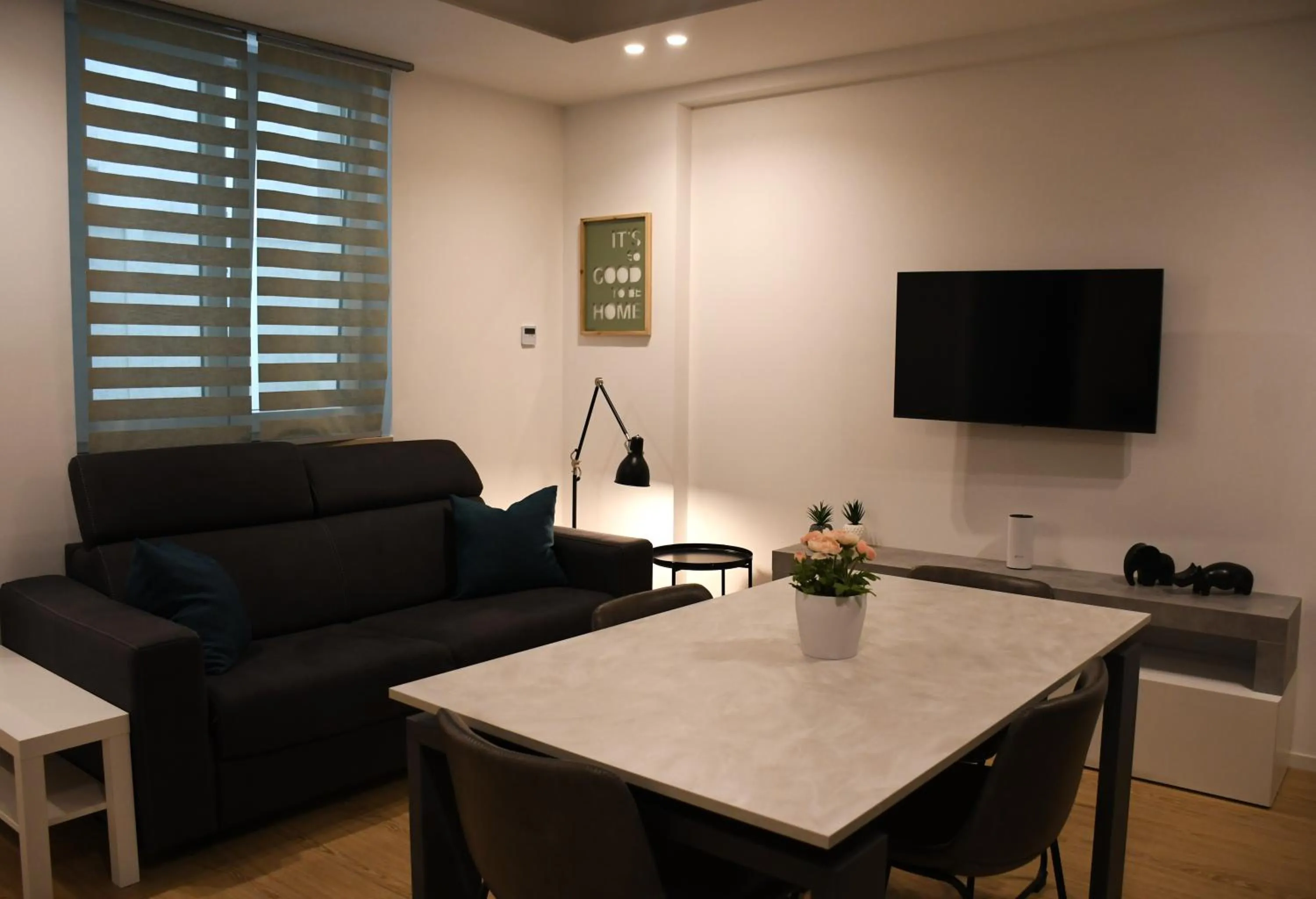 HABITAT- Apartments&Rooms