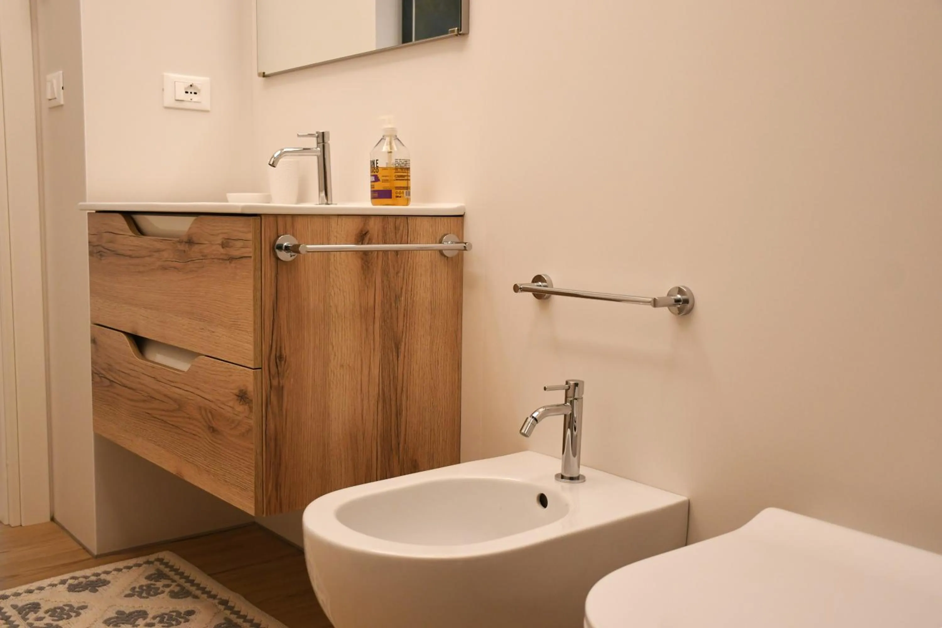 HABITAT- Apartments&Rooms