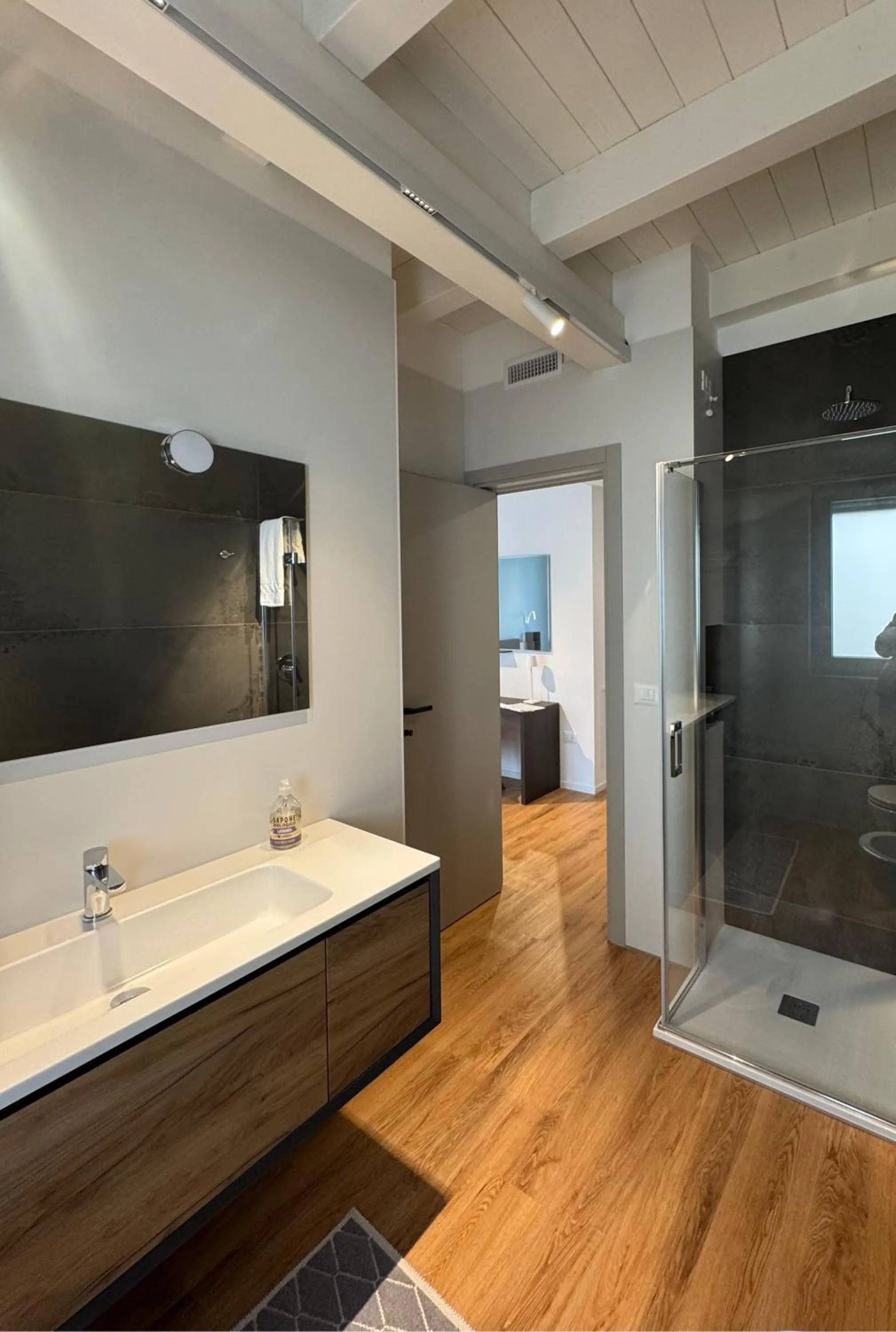 HABITAT- Apartments&Rooms