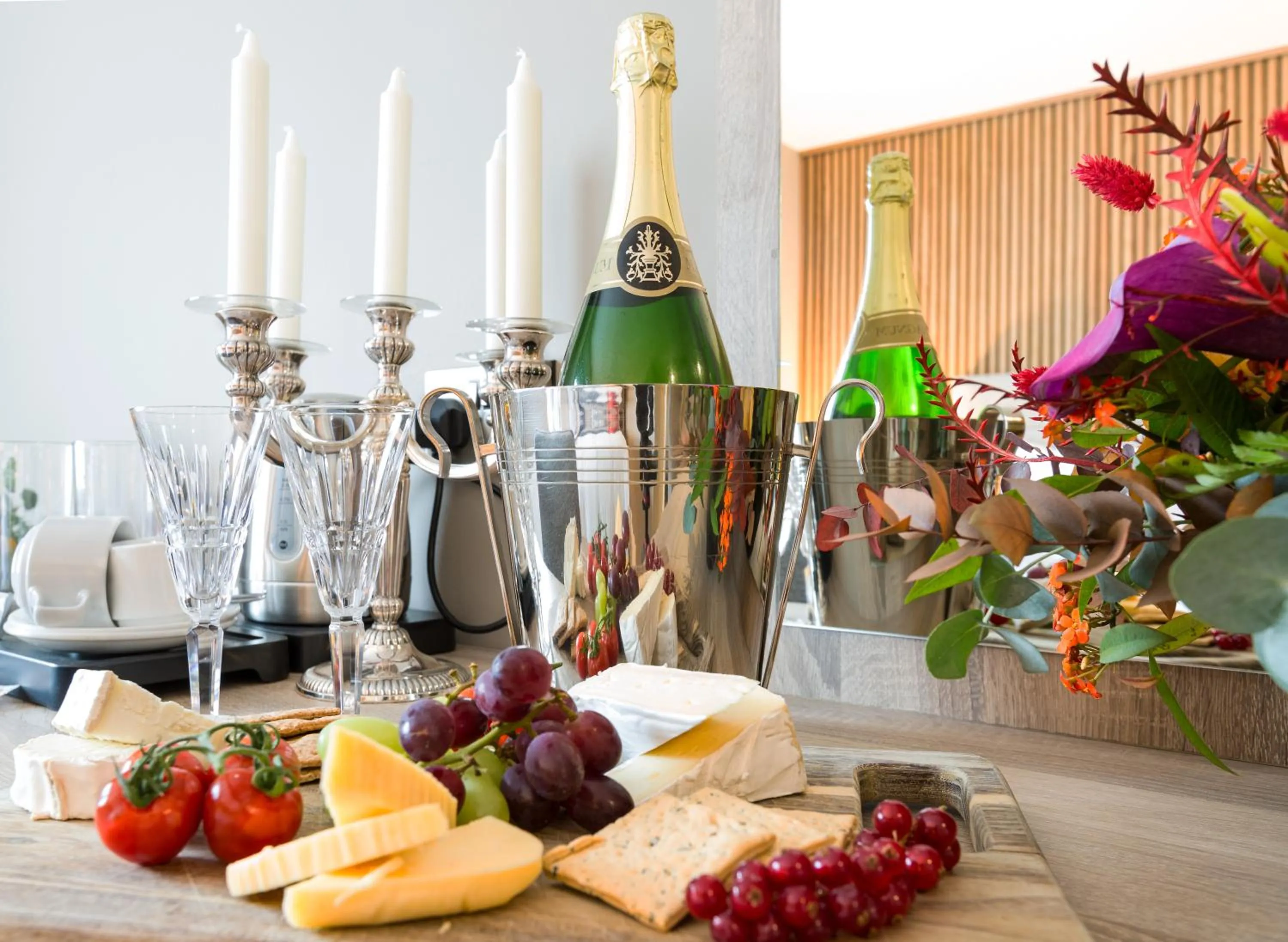 Food and drinks in Castle Varagh Hotel & Bar