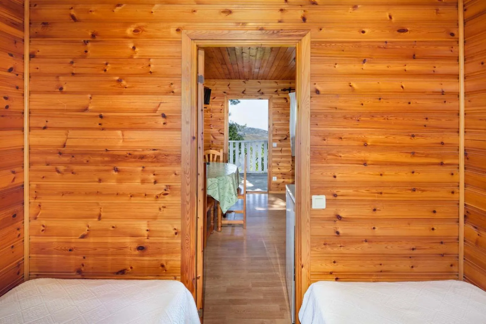 Bedroom, Bed in Hotel y Bungalows Balcón de Competa