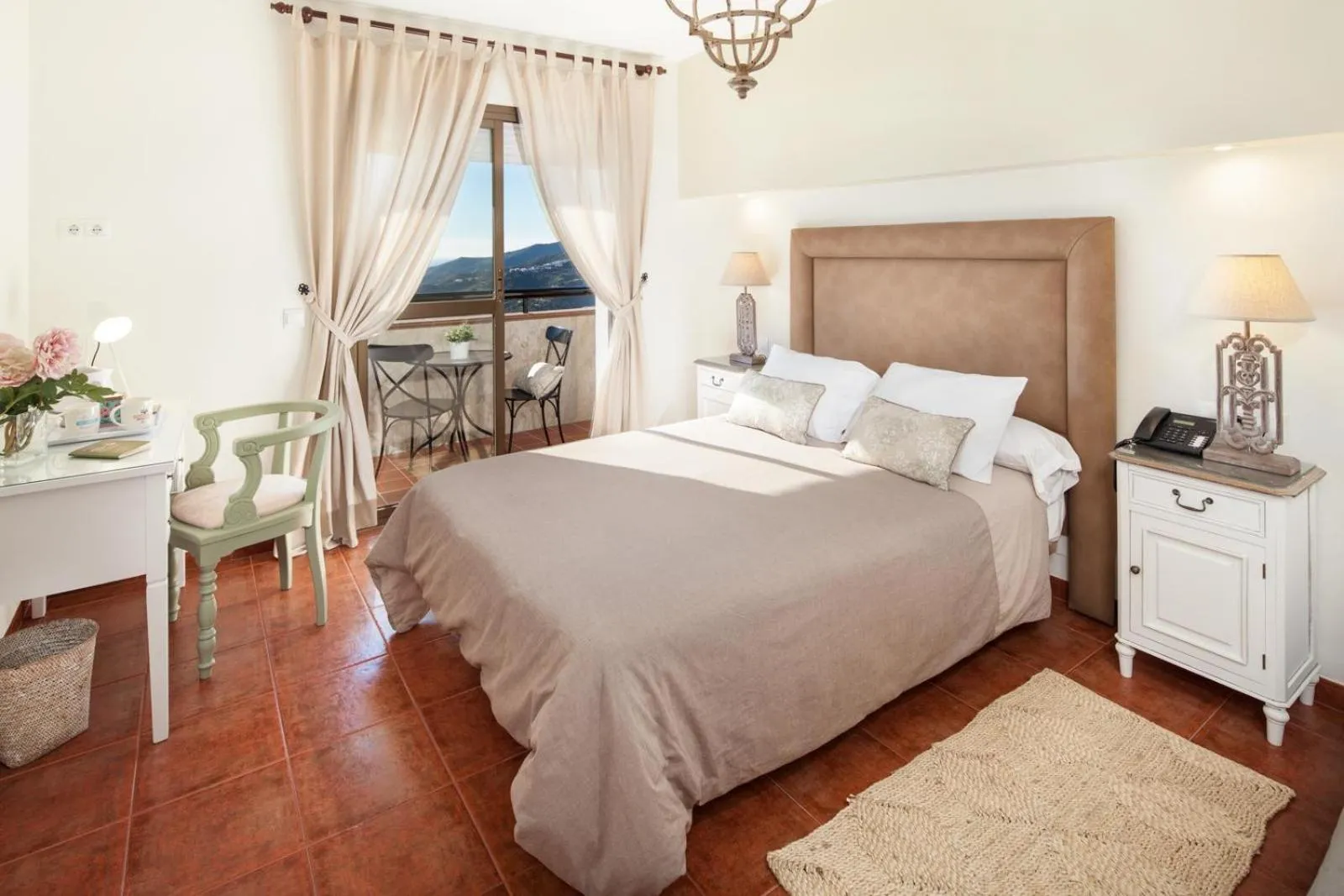 Bedroom, Bed in Hotel y Bungalows Balcón de Competa