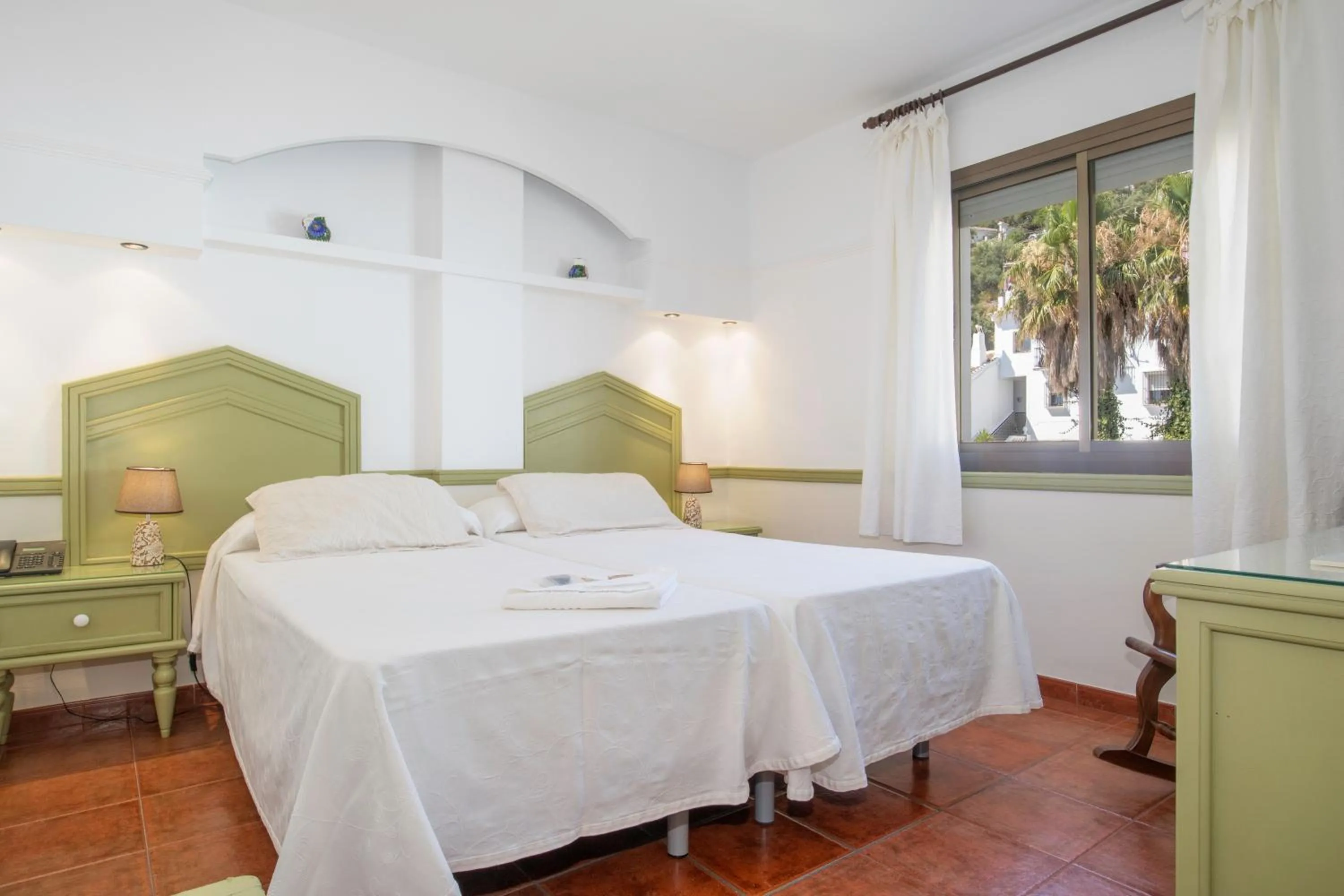 Bed in Hotel y Bungalows Balcón de Competa