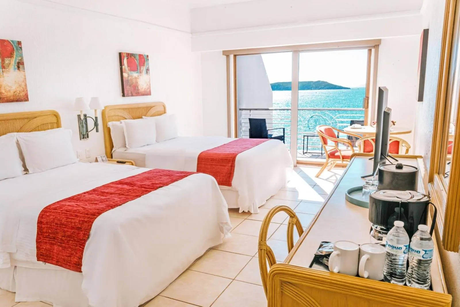 Bed in HOTEL SAN CARLOS PLAZA