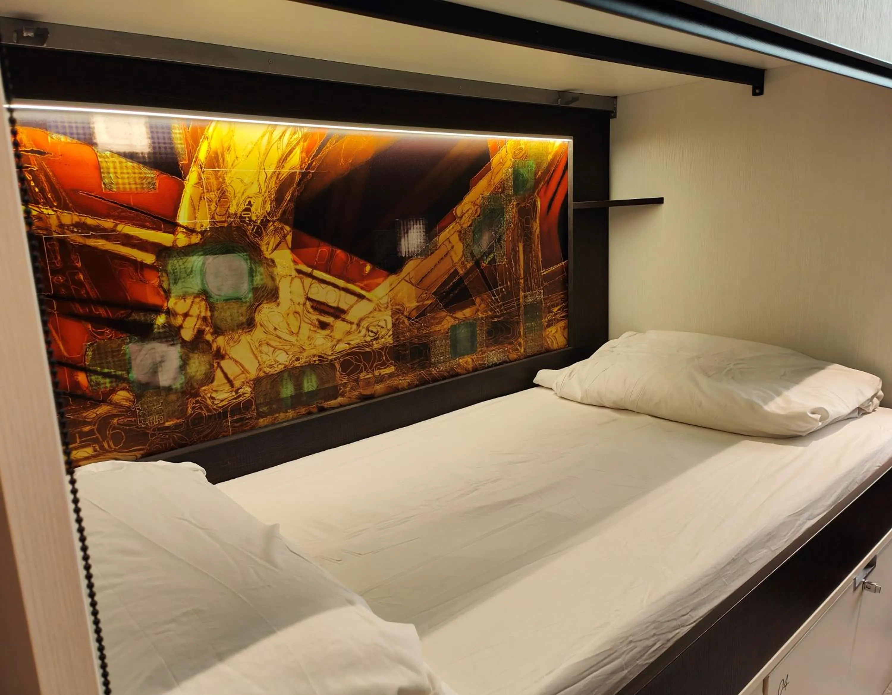 bunk bed, Bed in Free Hostels Barcelona