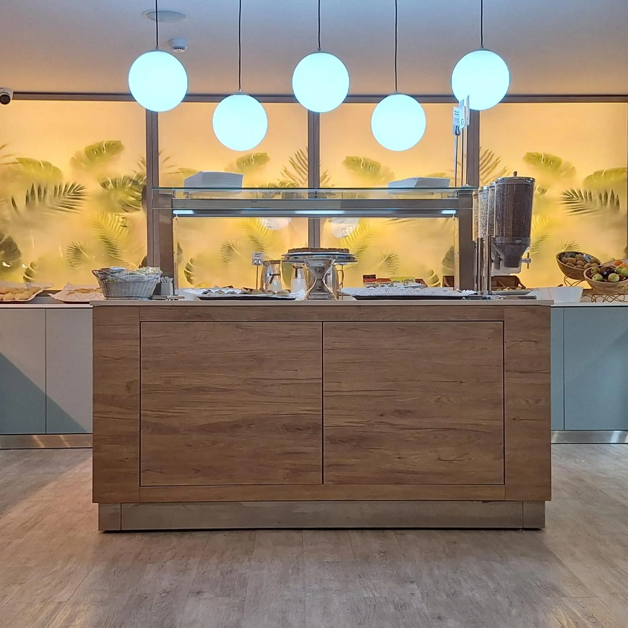 Breakfast in Gran Versalles