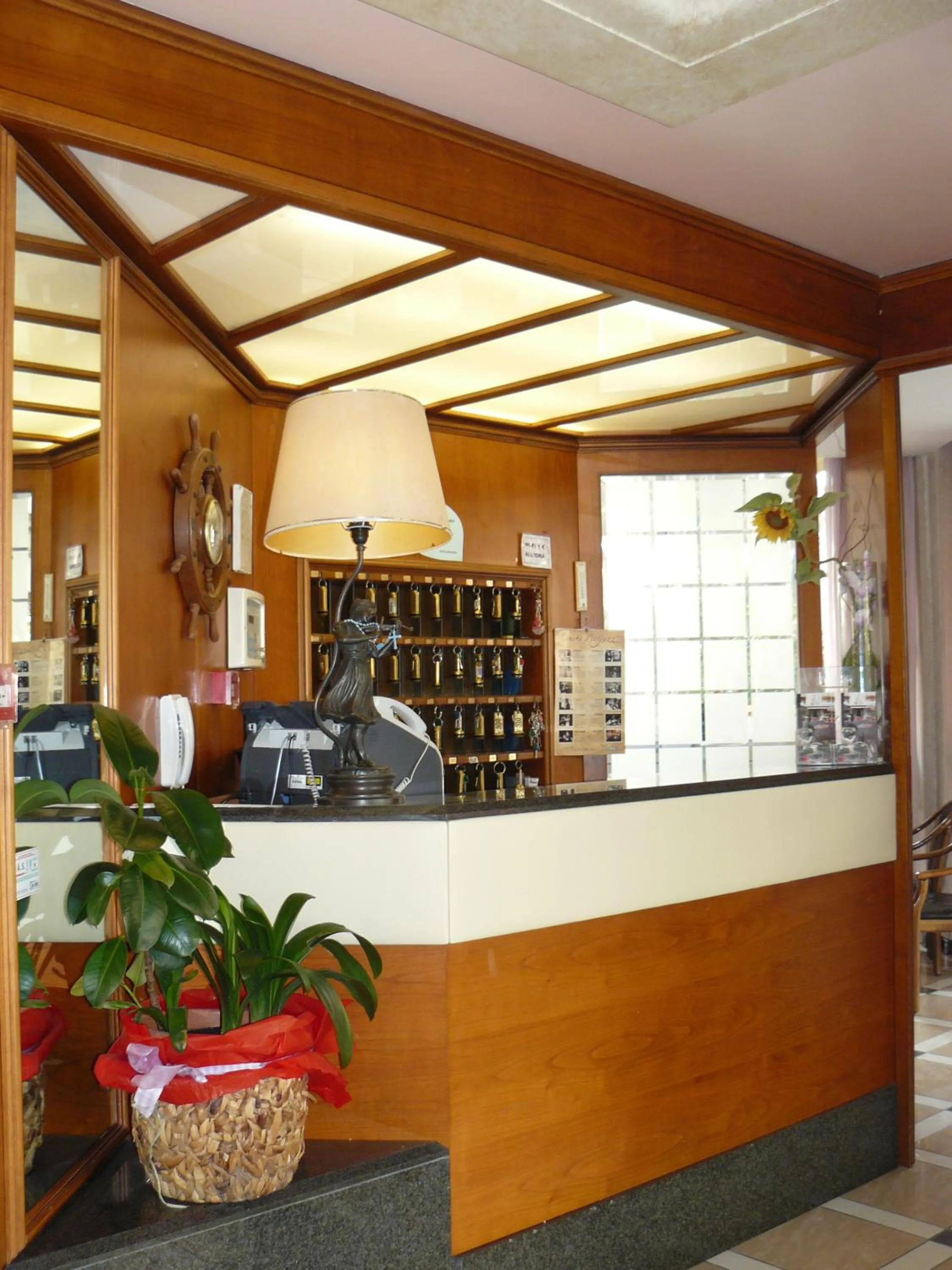 Lobby or reception in Hotel Baviera