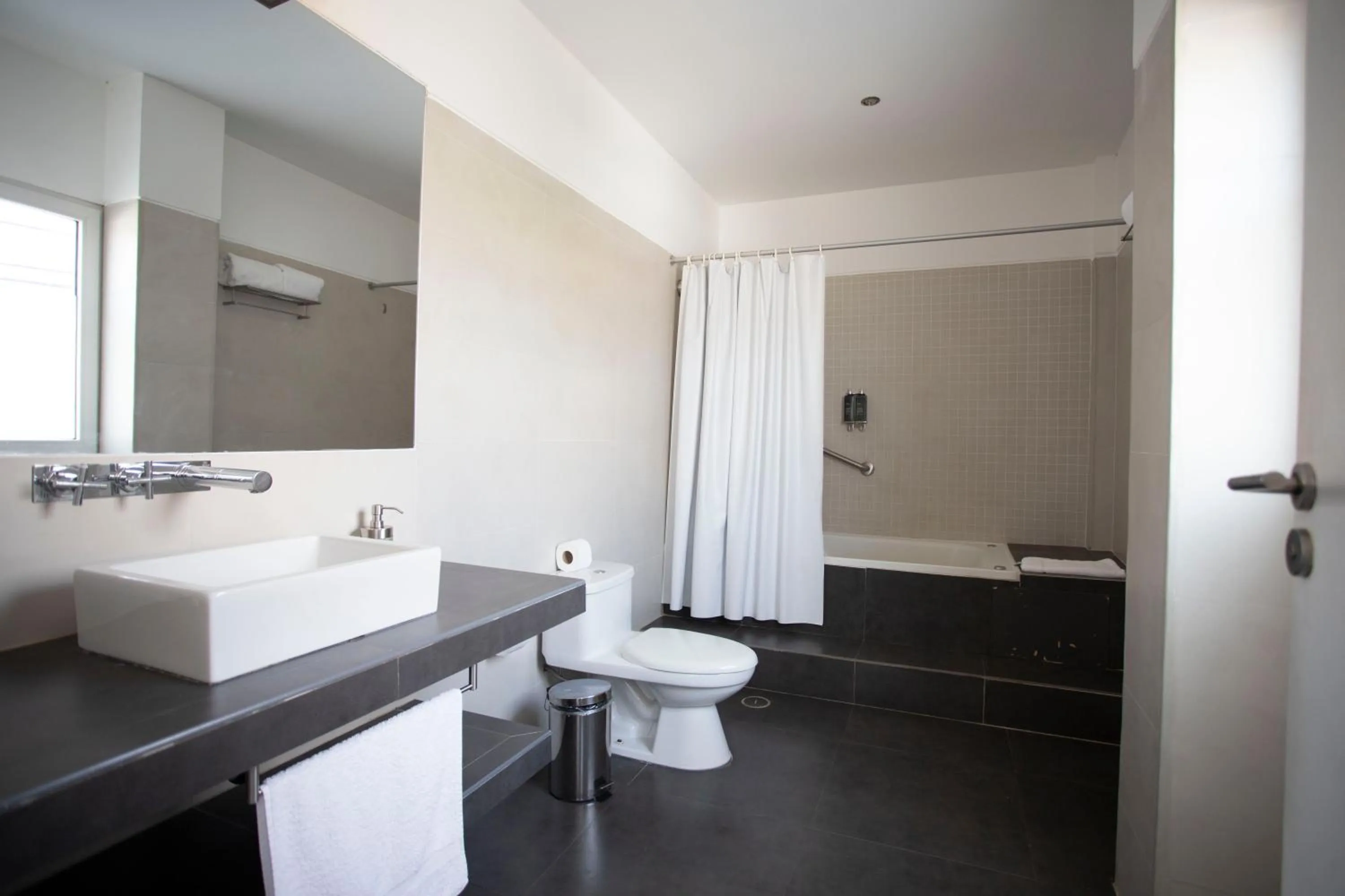 Bathroom in Tucan Suites Tarapoto - Hotel Asociado Casa Andina