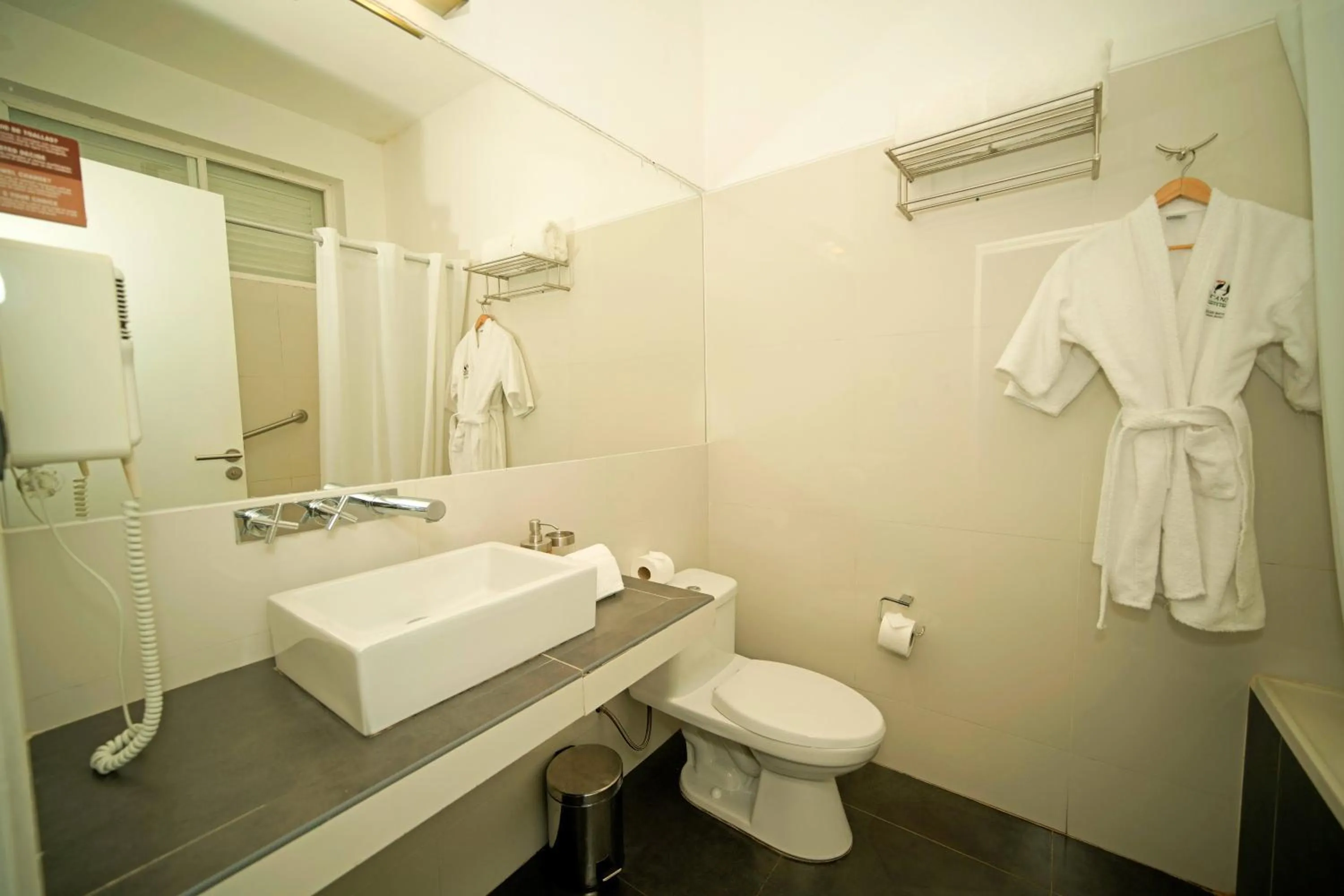 Bathroom in Tucan Suites Tarapoto - Hotel Asociado Casa Andina