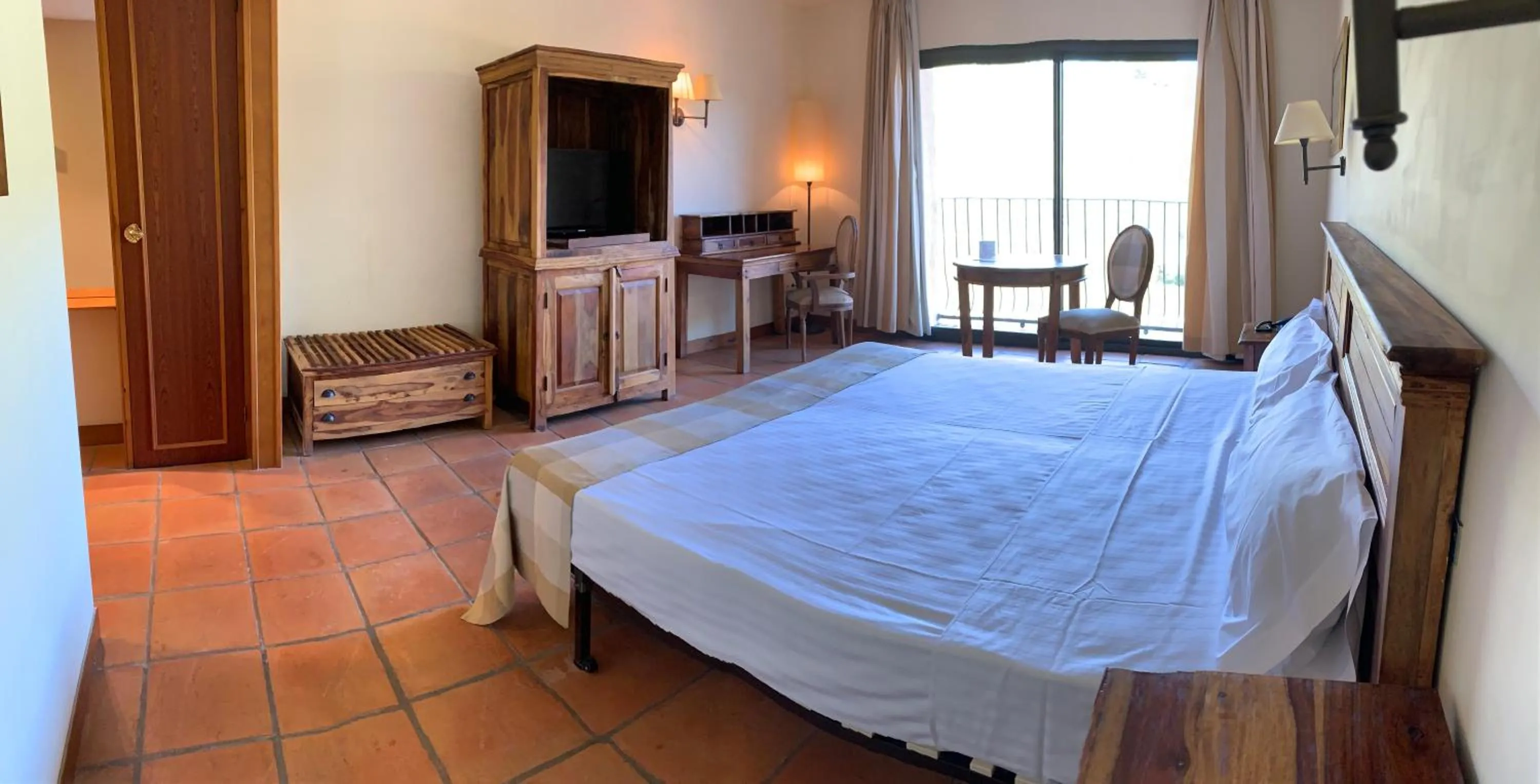 Bed in La Figuerola Hotel & Restaurant