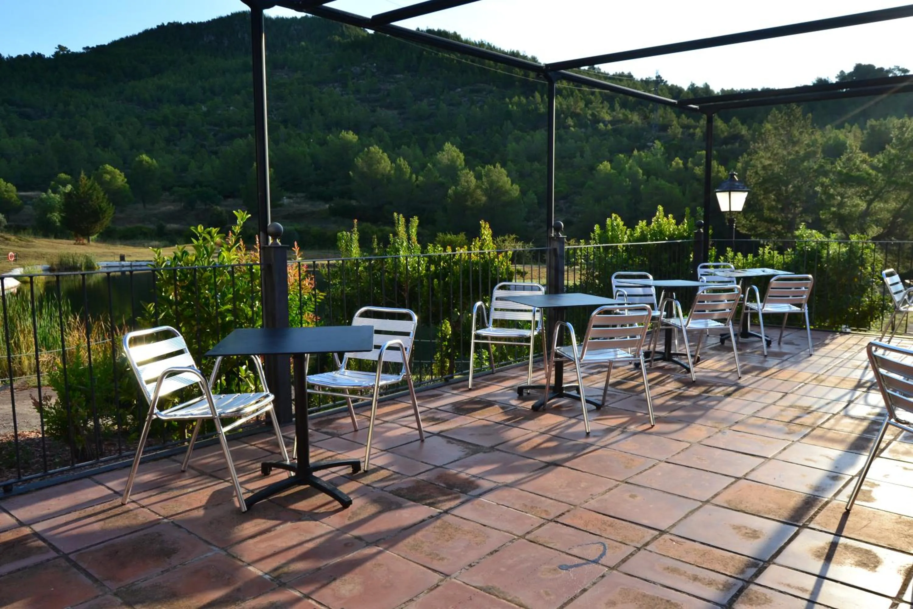 Restaurant/places to eat in La Figuerola Hotel & Restaurant