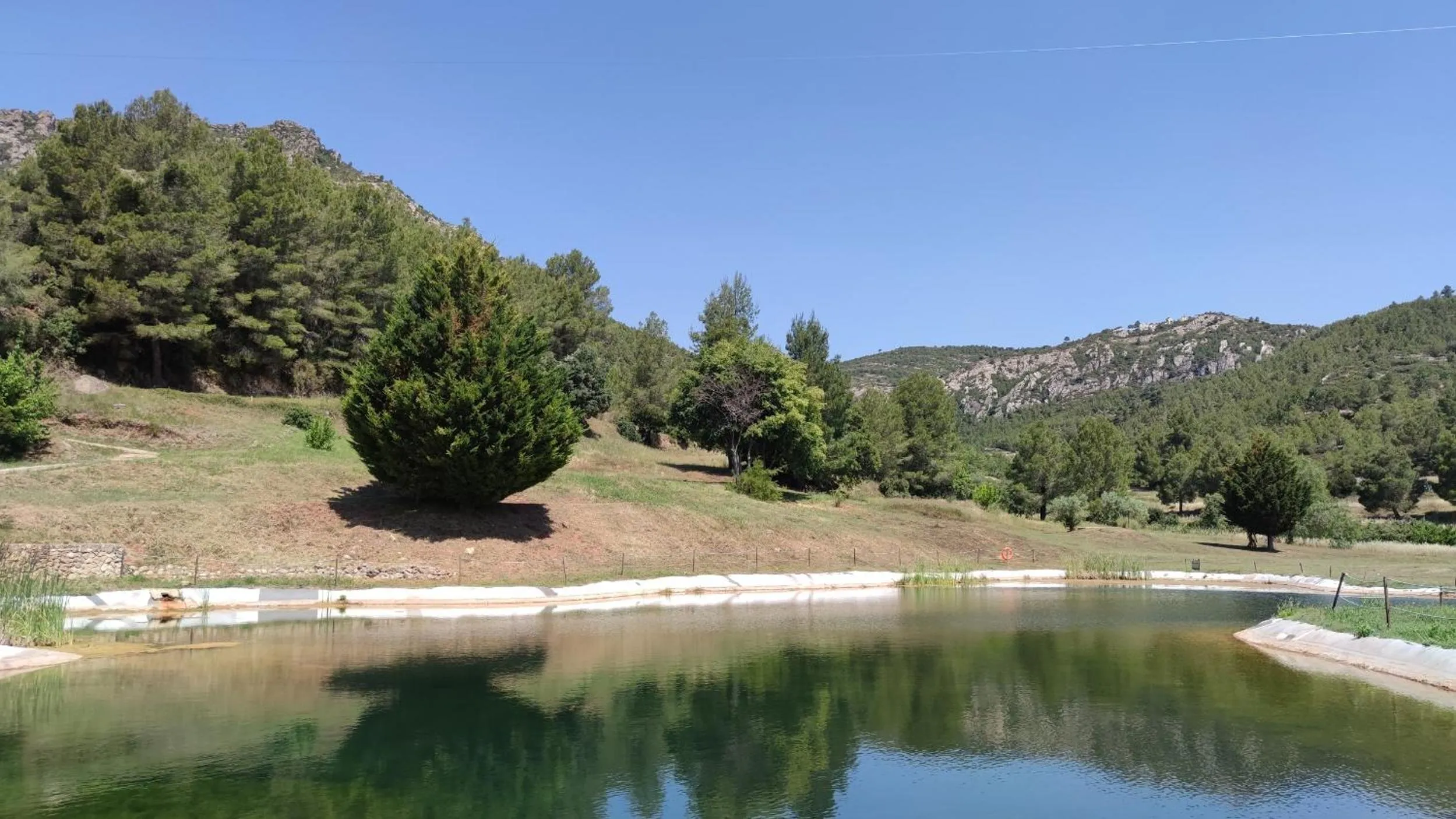 Lake view in La Figuerola Hotel & Restaurant