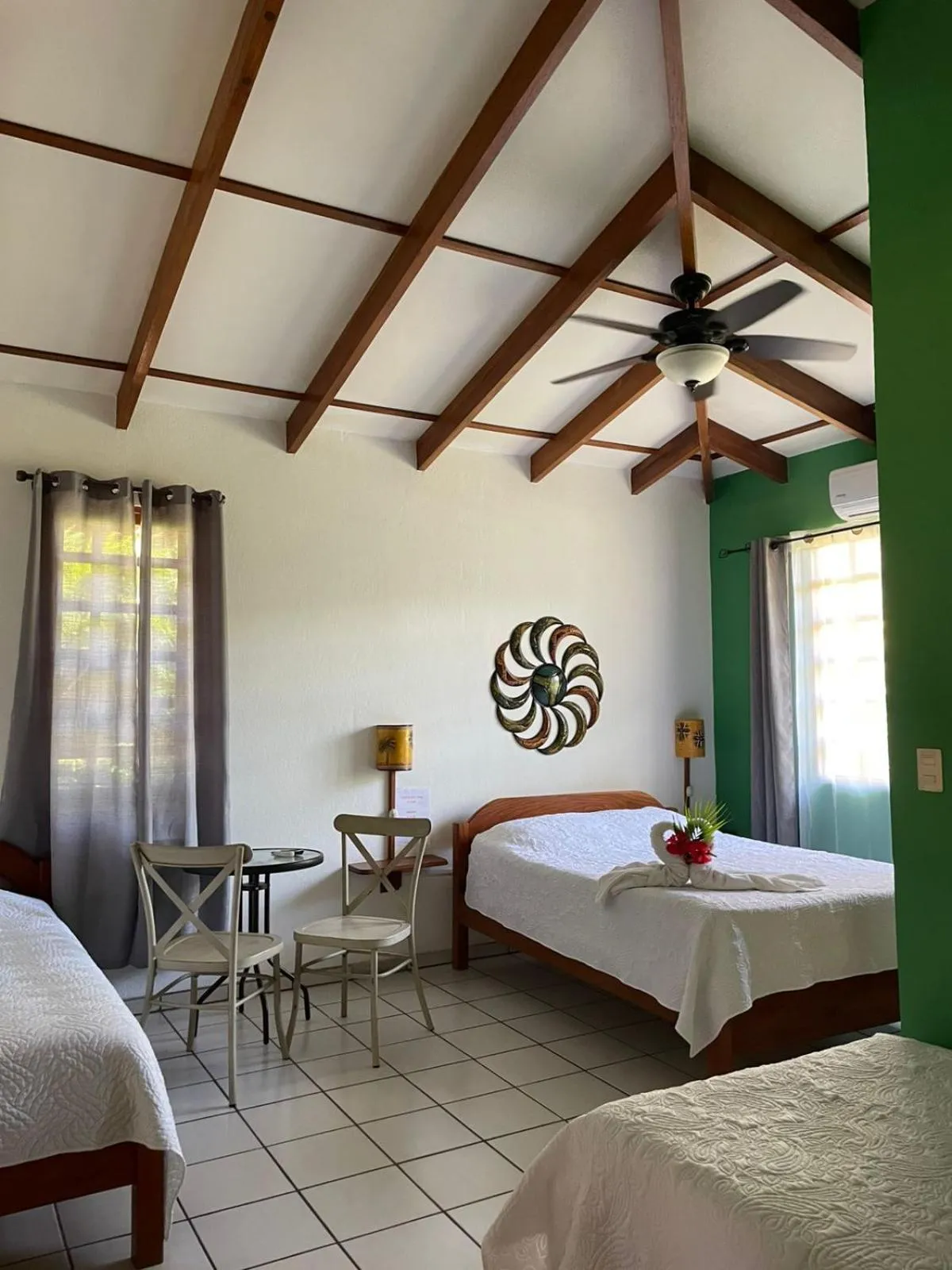 Bed in Cabinas El Colibri, Apart Hotel