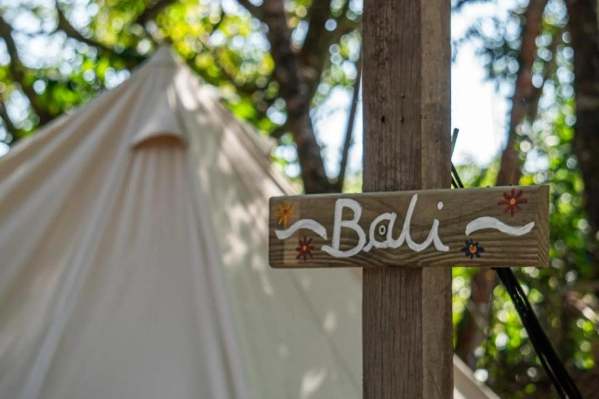 Property logo or sign in Vila Coco Dendê - Algodões