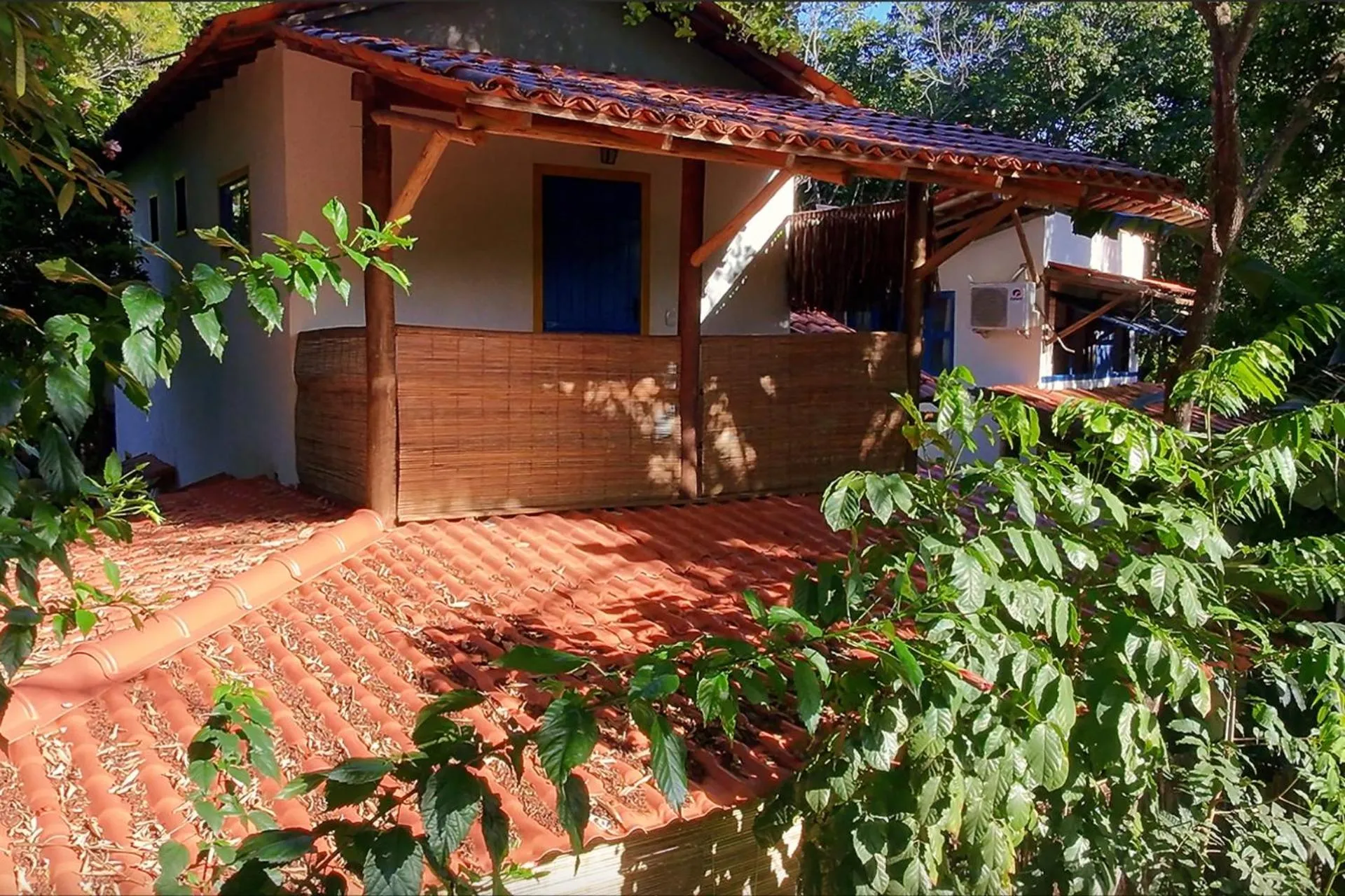 Property building in Vila Coco Dendê - Algodões