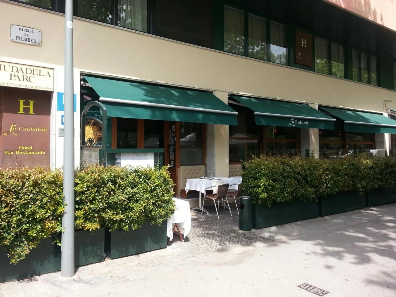 Facade/entrance in La Ciudadela