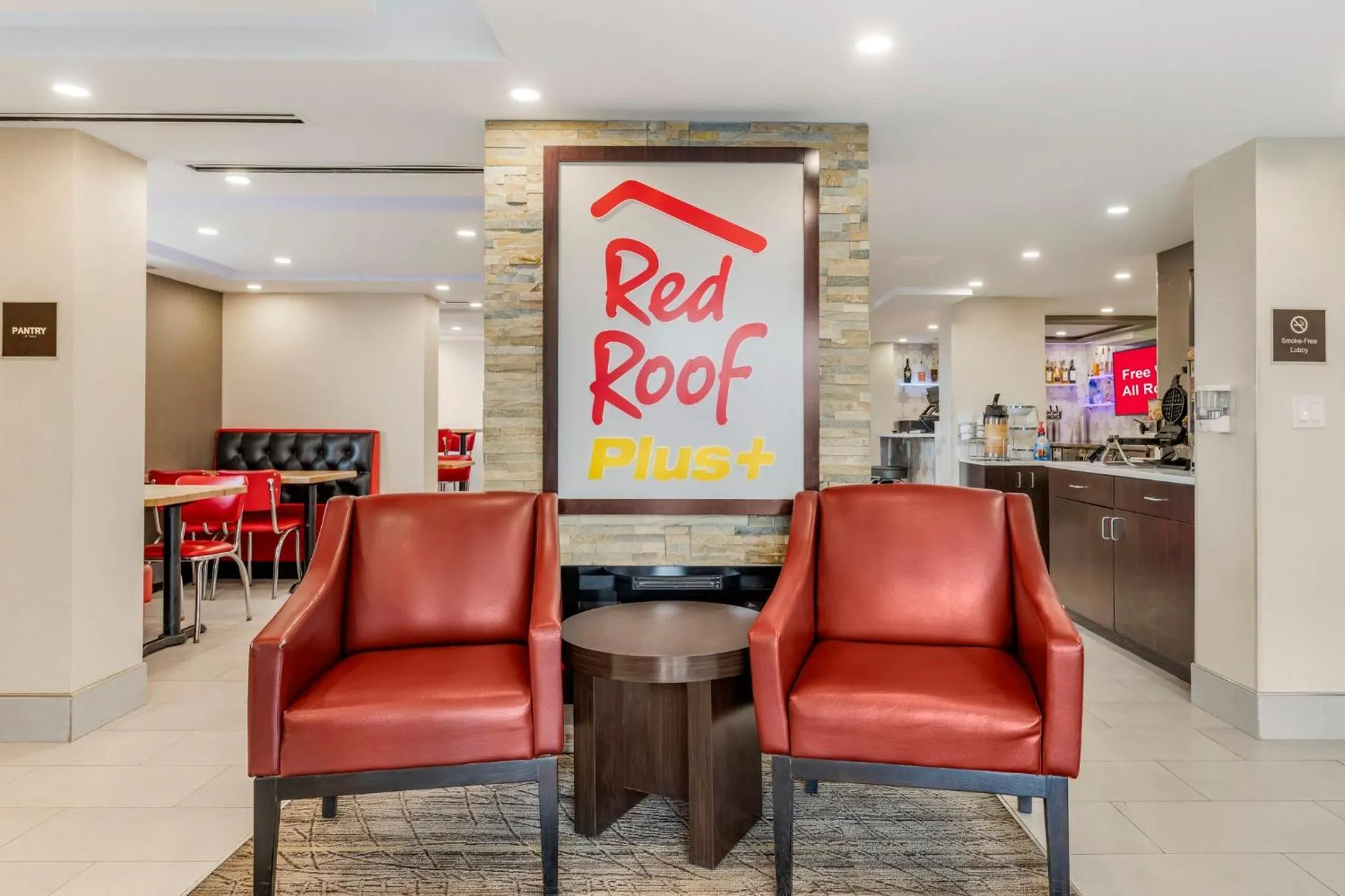 Lobby or reception in Red Roof Inn Bourbonnais