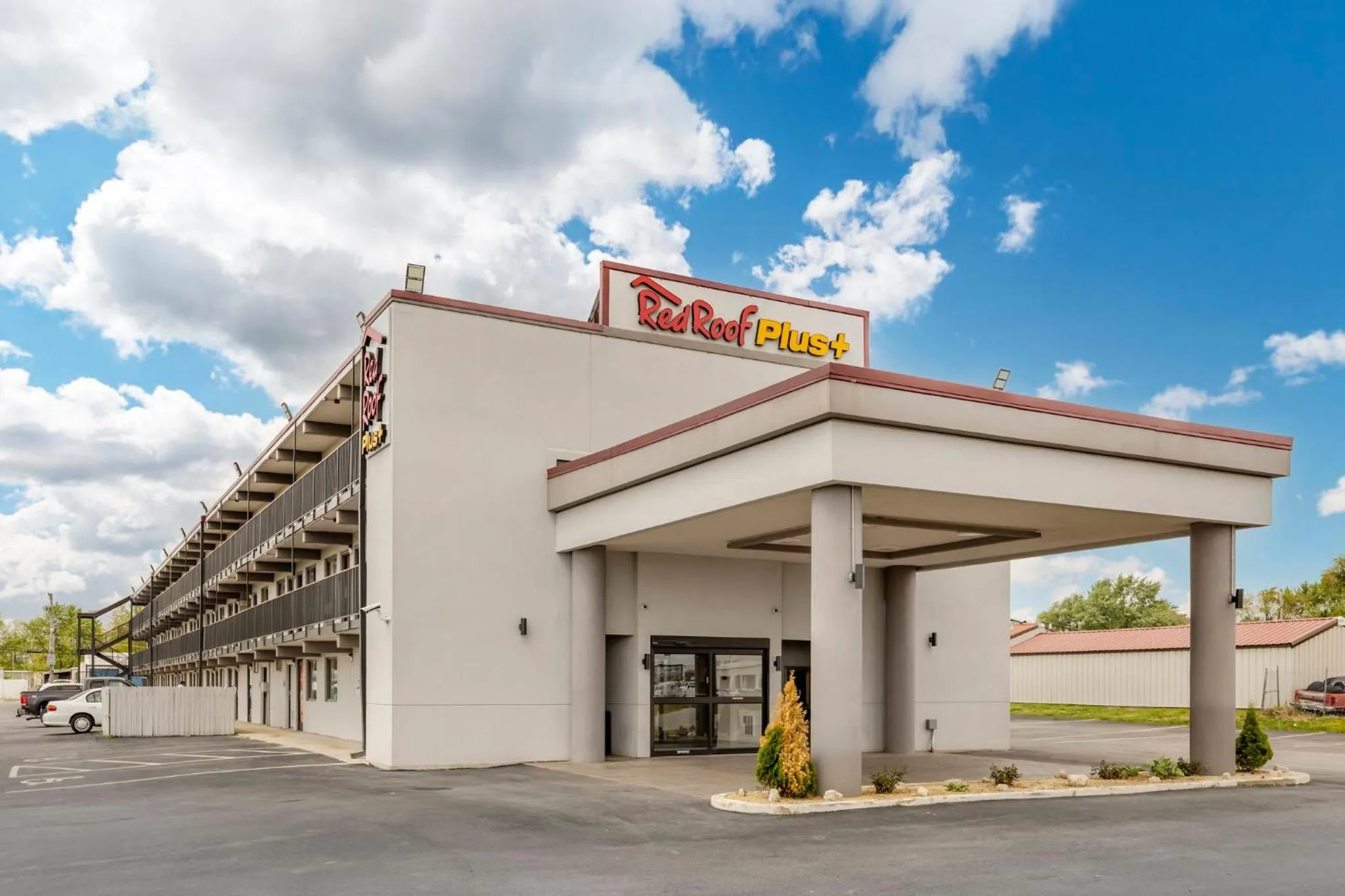 Property building in Red Roof Inn Bourbonnais