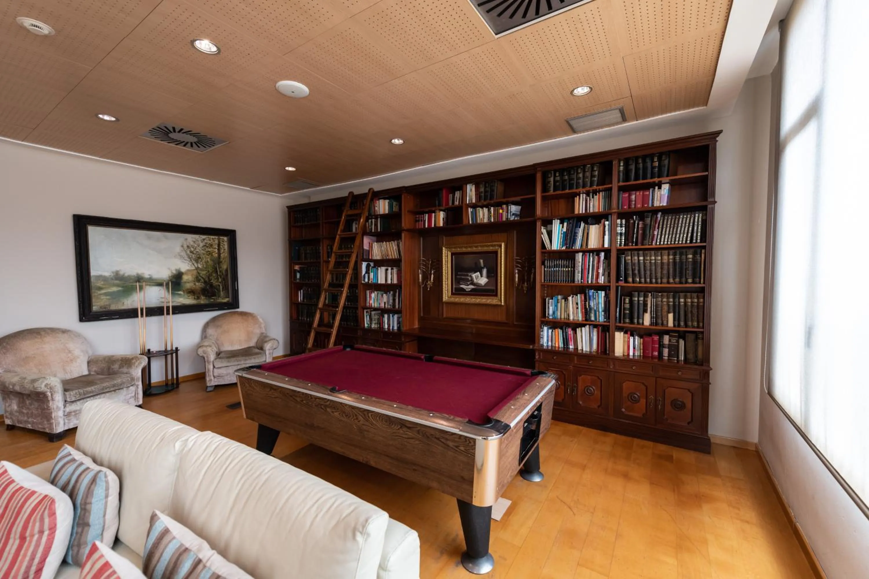 Billiard in Ponient Vila Centric by PortAventura World