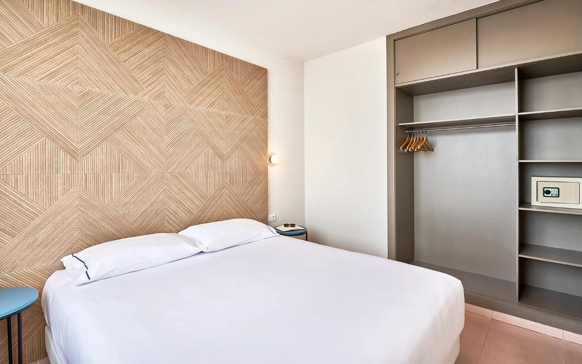 Bedroom, Bed in Hesperia Sant Joan