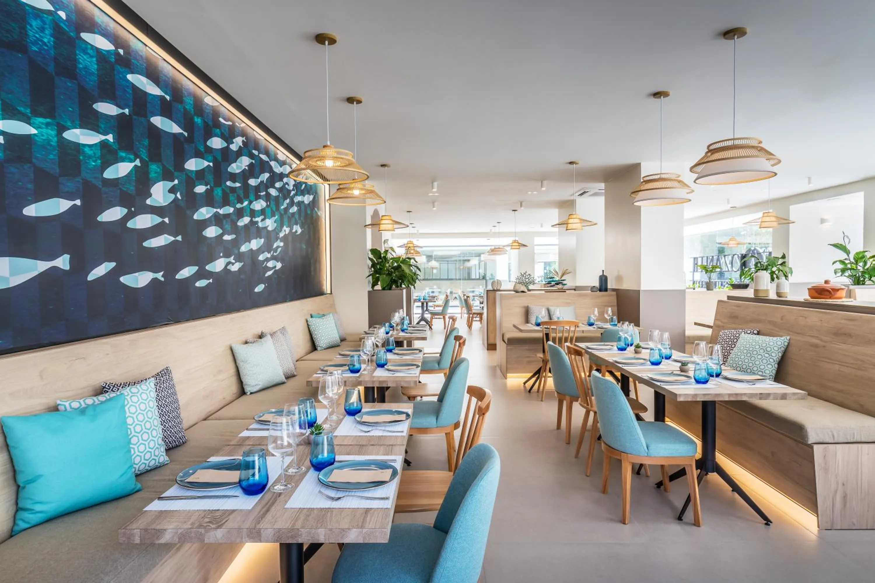 Restaurant/places to eat in Occidental Puerto Banús