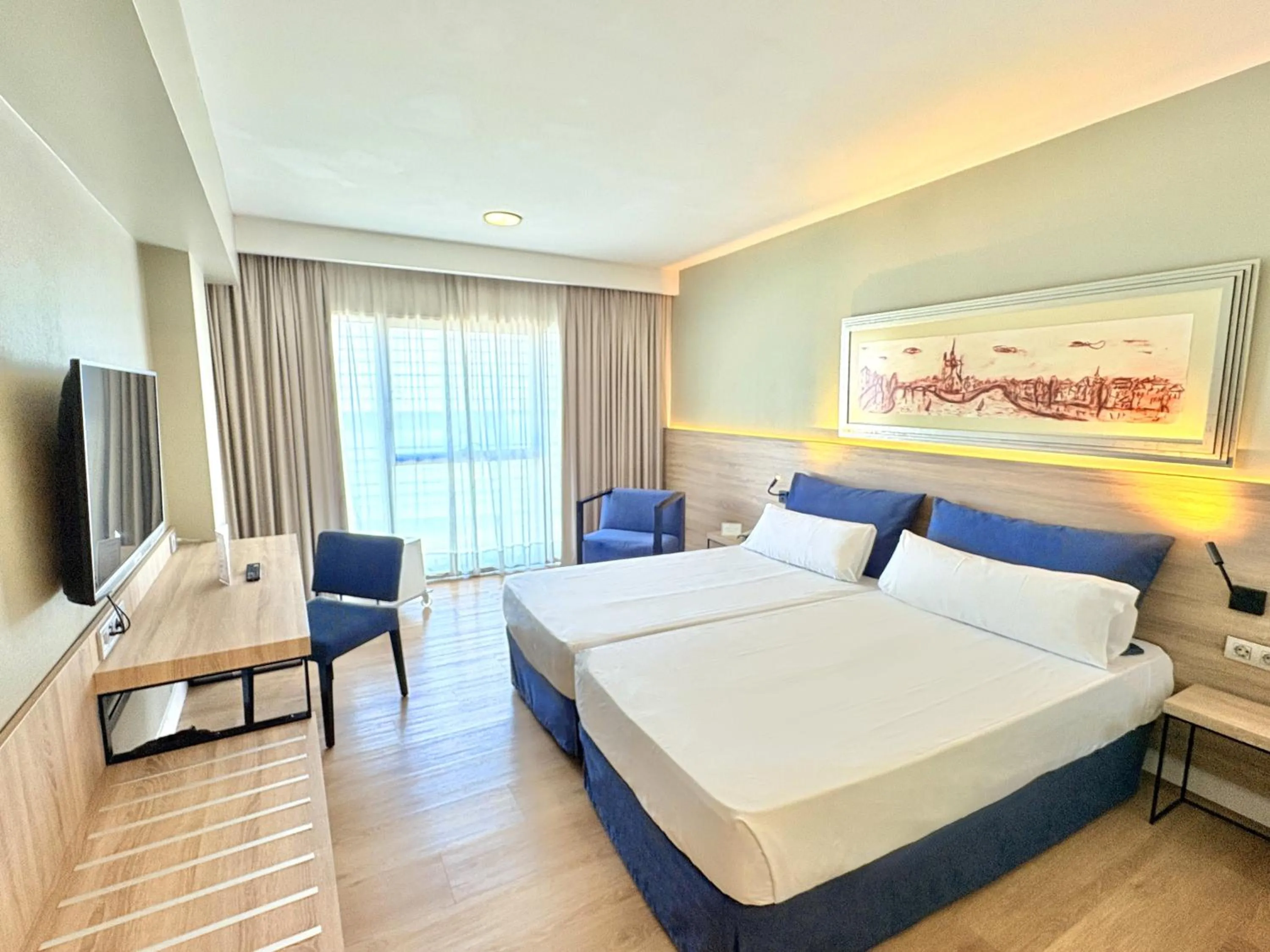 Bed in Eurohotel Barcelona Granvia Fira