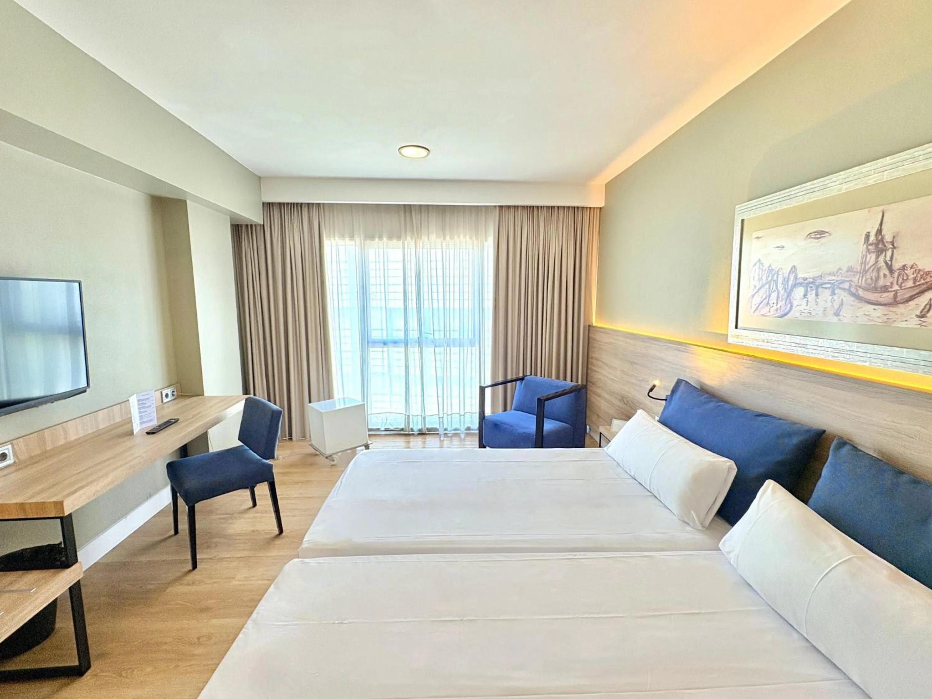 Bed in Eurohotel Barcelona Granvia Fira