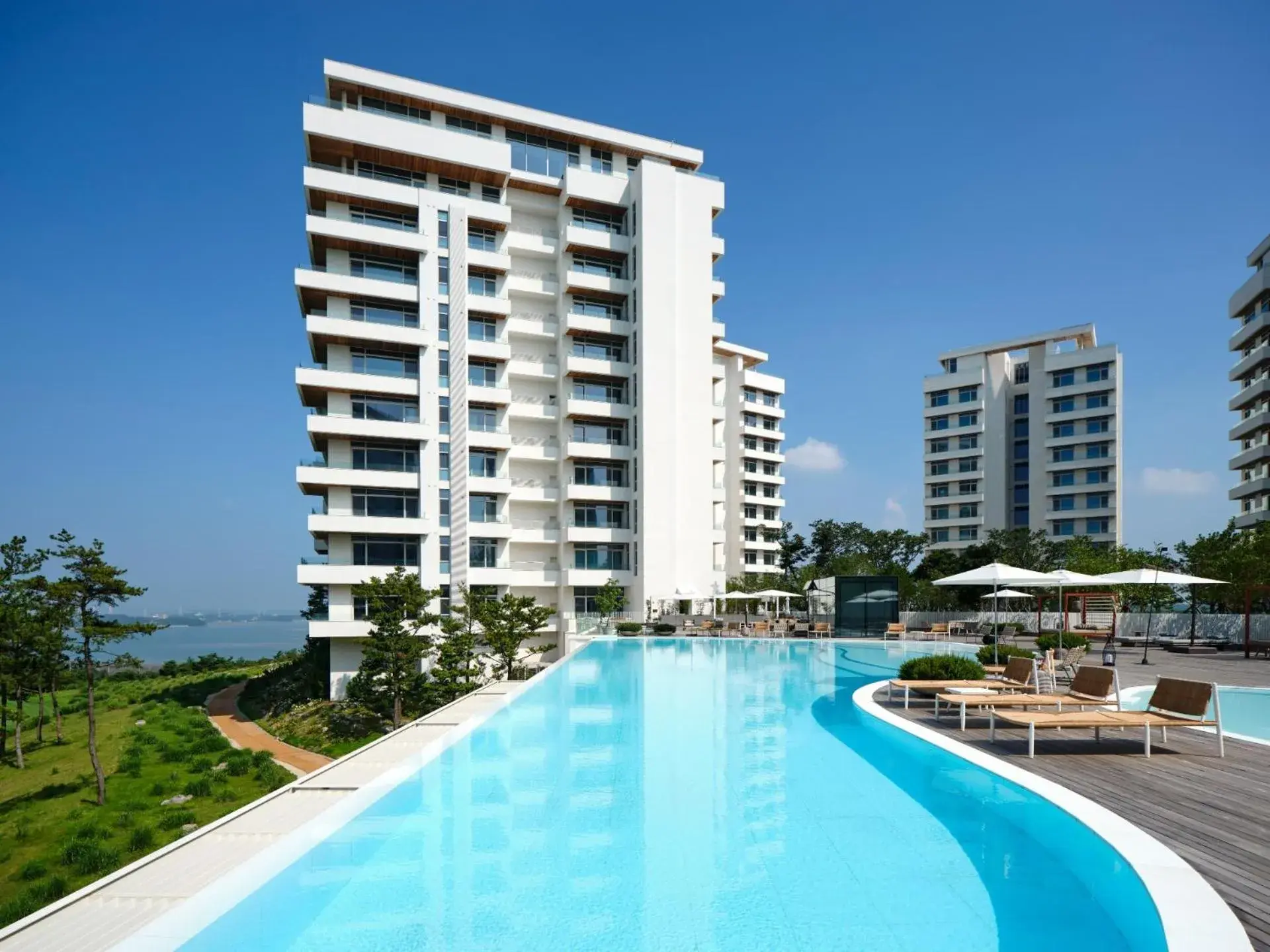 Swimming pool in The Heaven Resort Swimming pool in The Heaven Resort