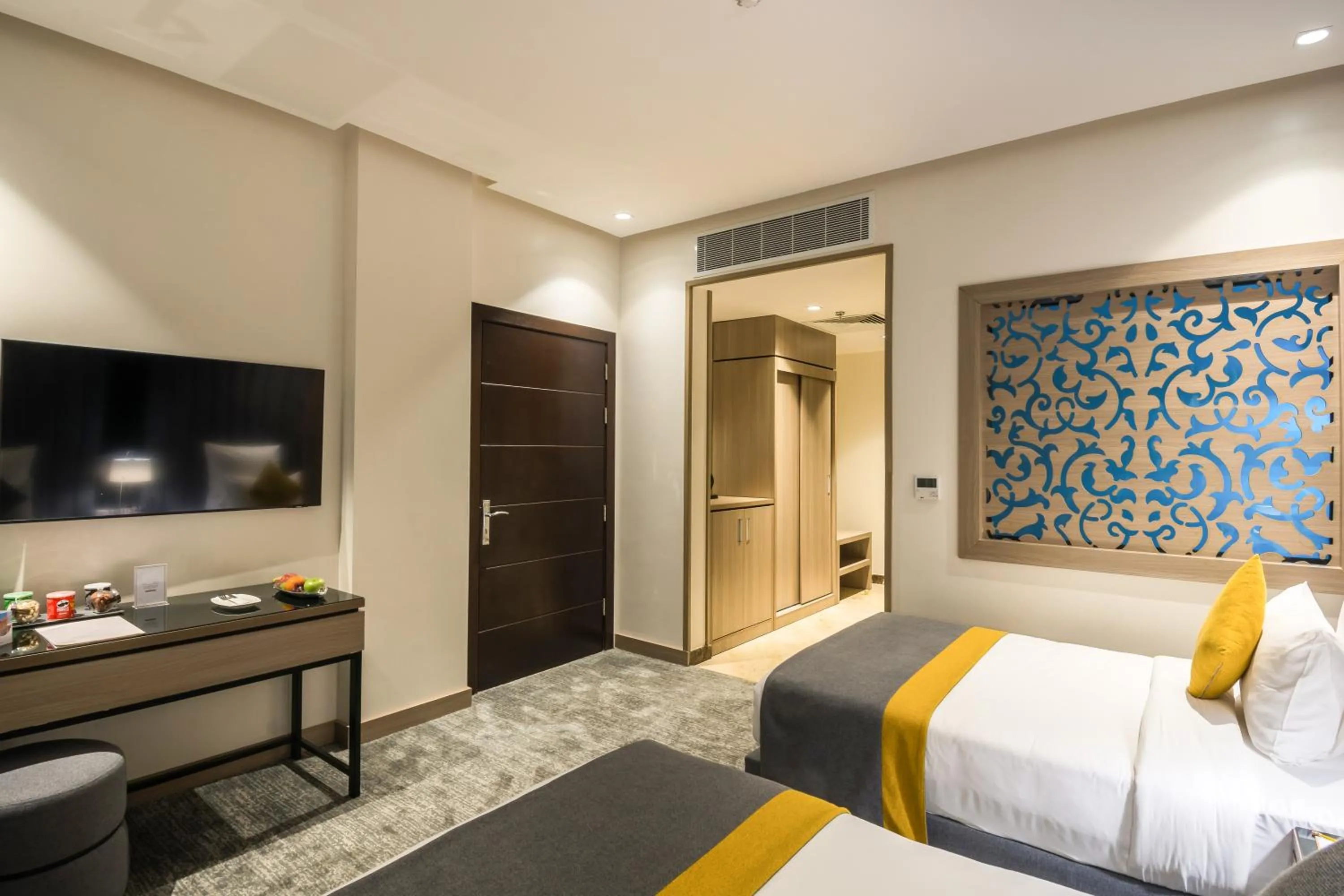 Bedroom, Bed in Erfad Hotel - Riyadh