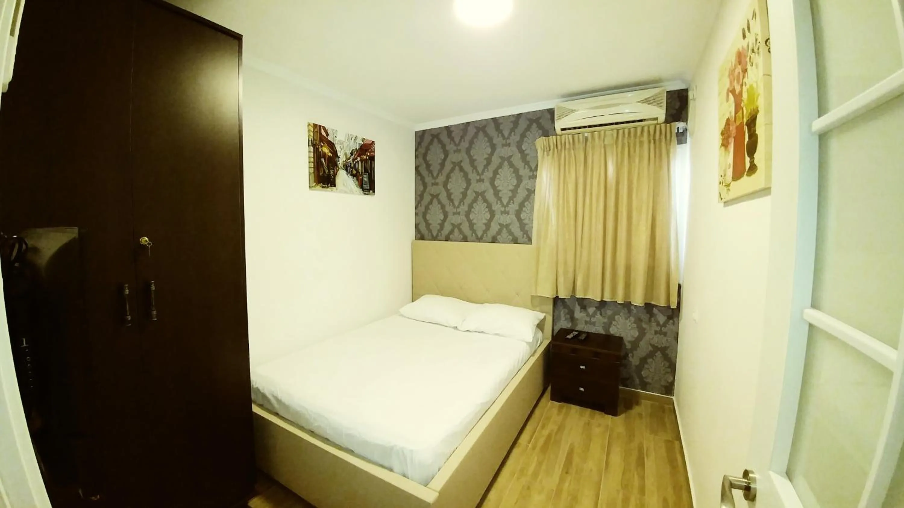 Bedroom, Bed in City Apartments