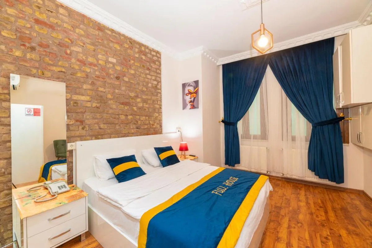 Photo of the whole room in GRAND OPERA HOTEL