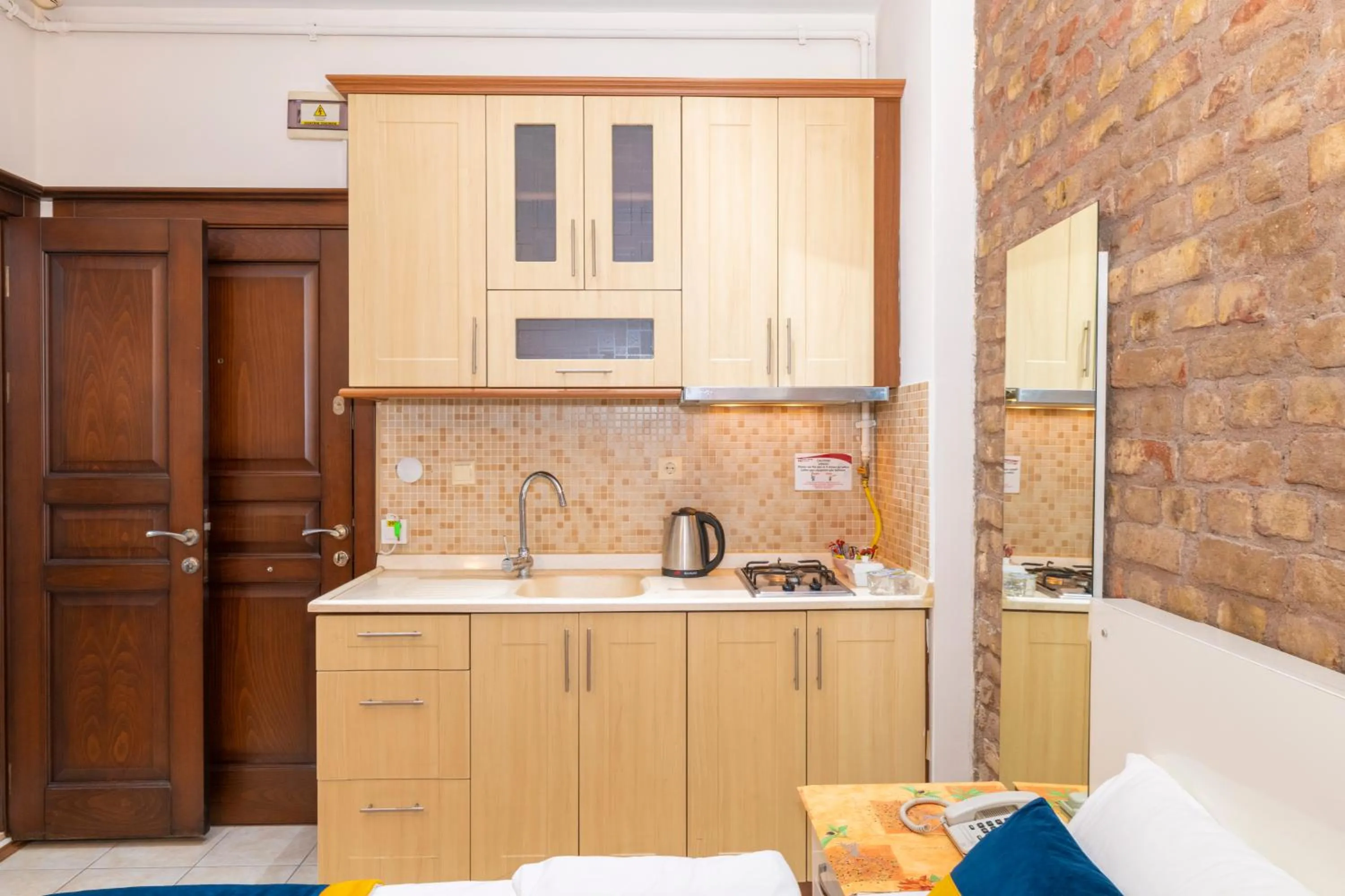 Kitchen or kitchenette in GRAND OPERA HOTEL