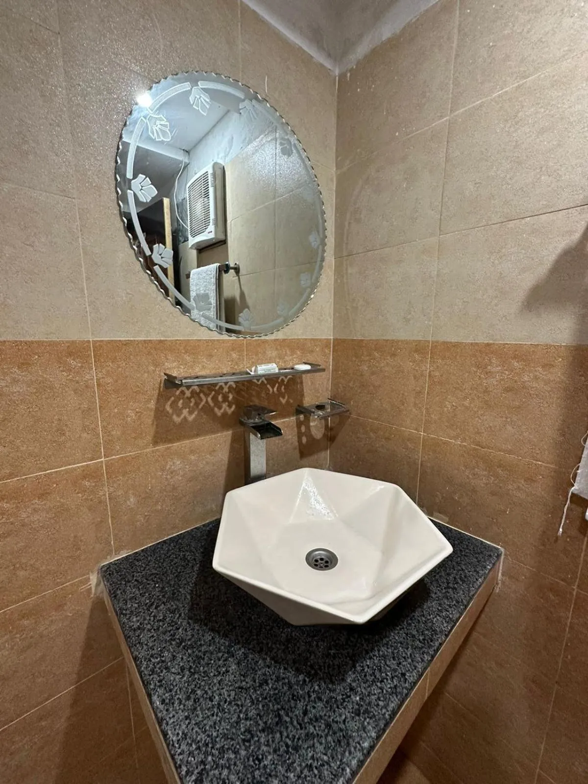 Bathroom in Hotel Green Fort Gulberg