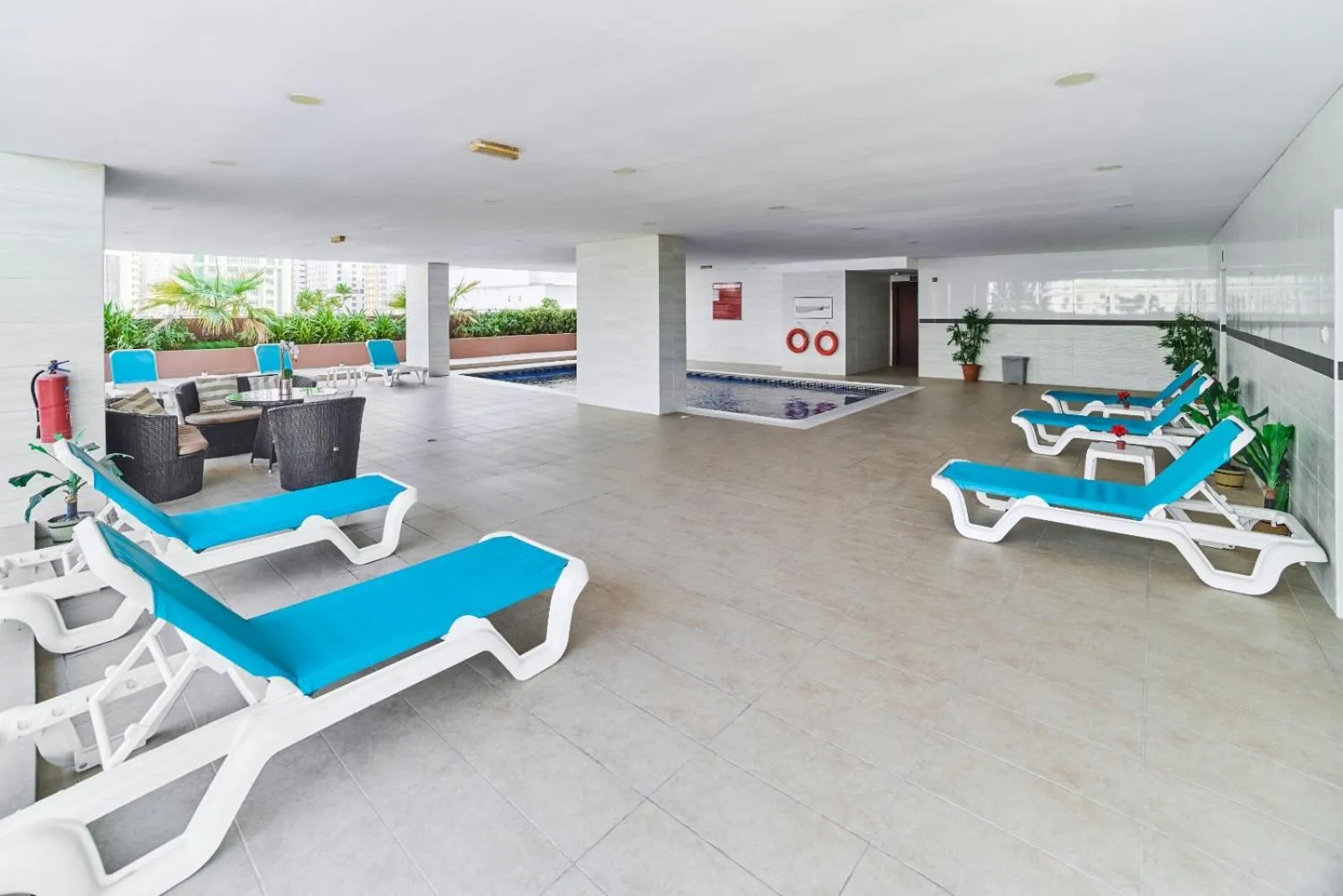 Swimming pool in Afaq Tower