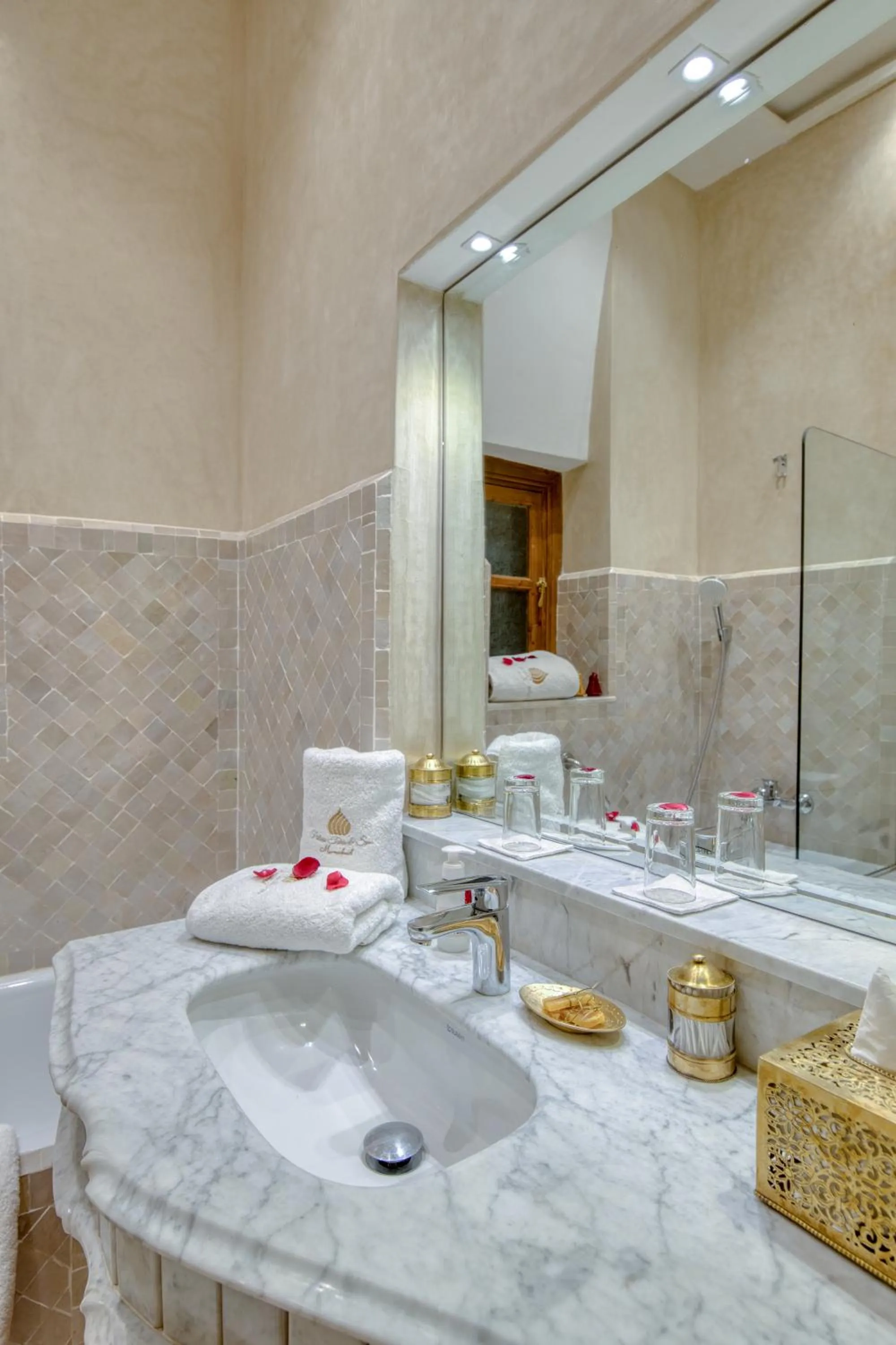 Bathroom in Palais Tara & Spa