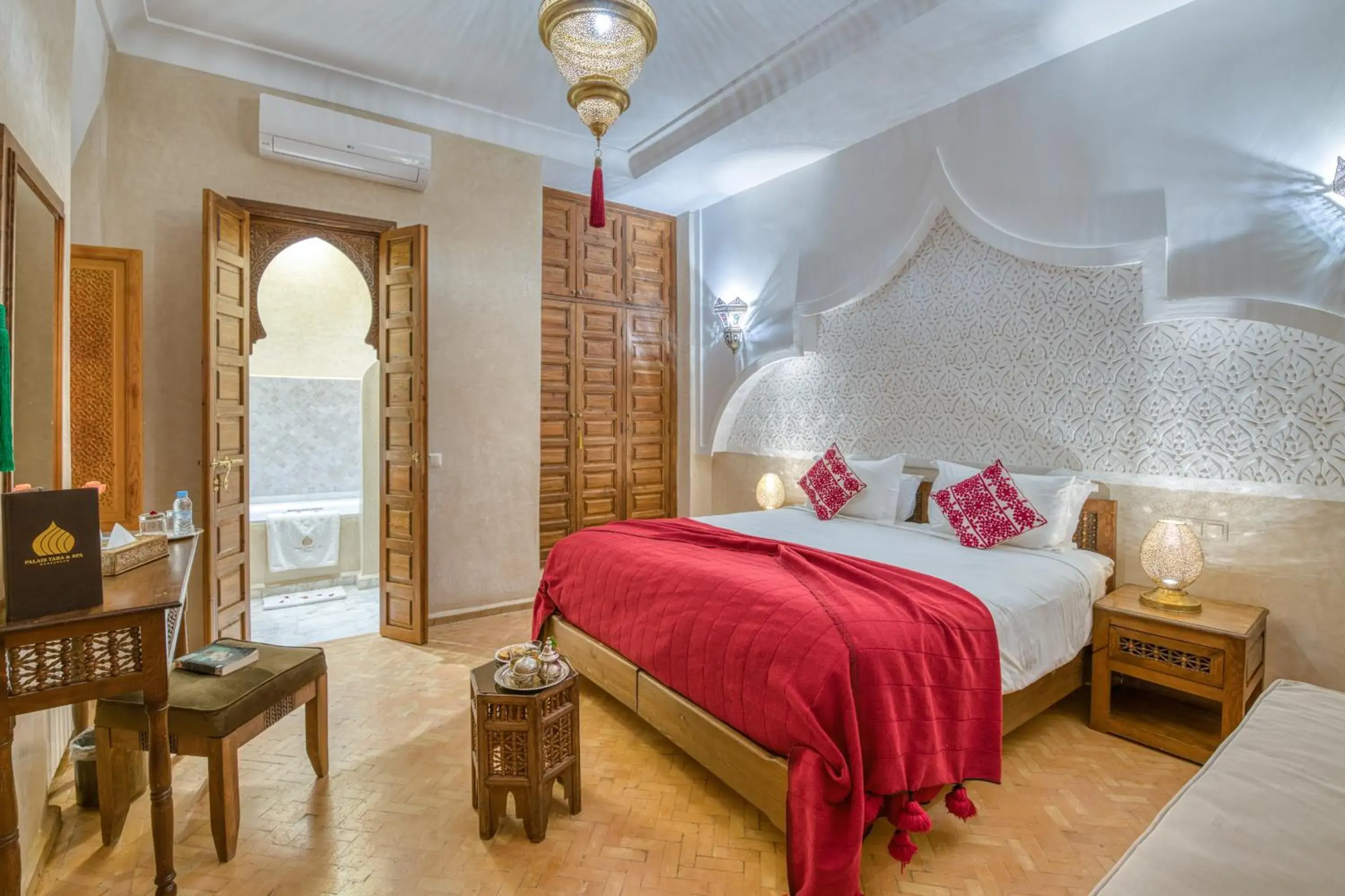 Junior Suite in Palais Tara & Spa Junior Suite in Palais Tara & Spa